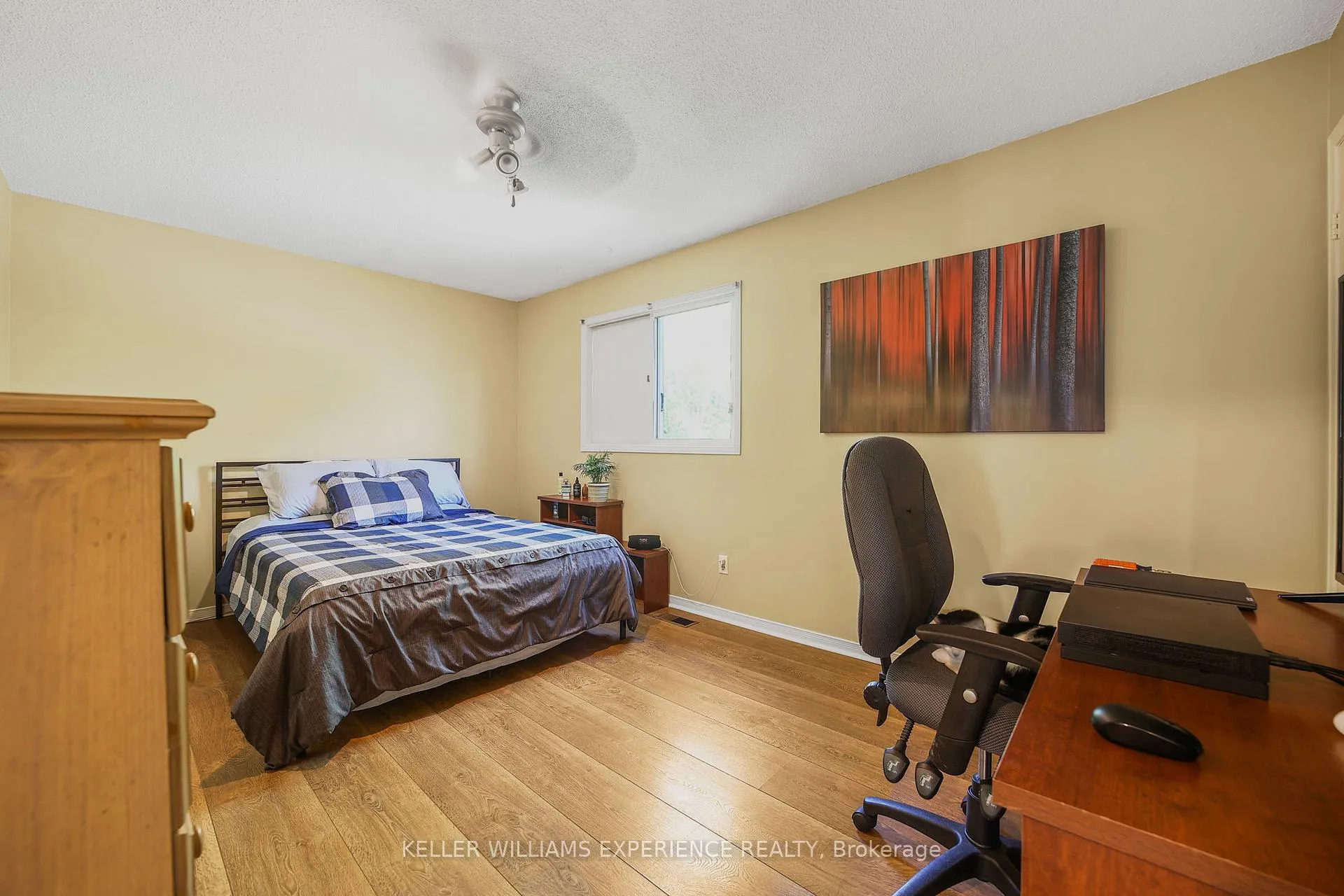 Photo 23 of 45 Garden Drive, Barrie, Allandale Heights — HOMEH