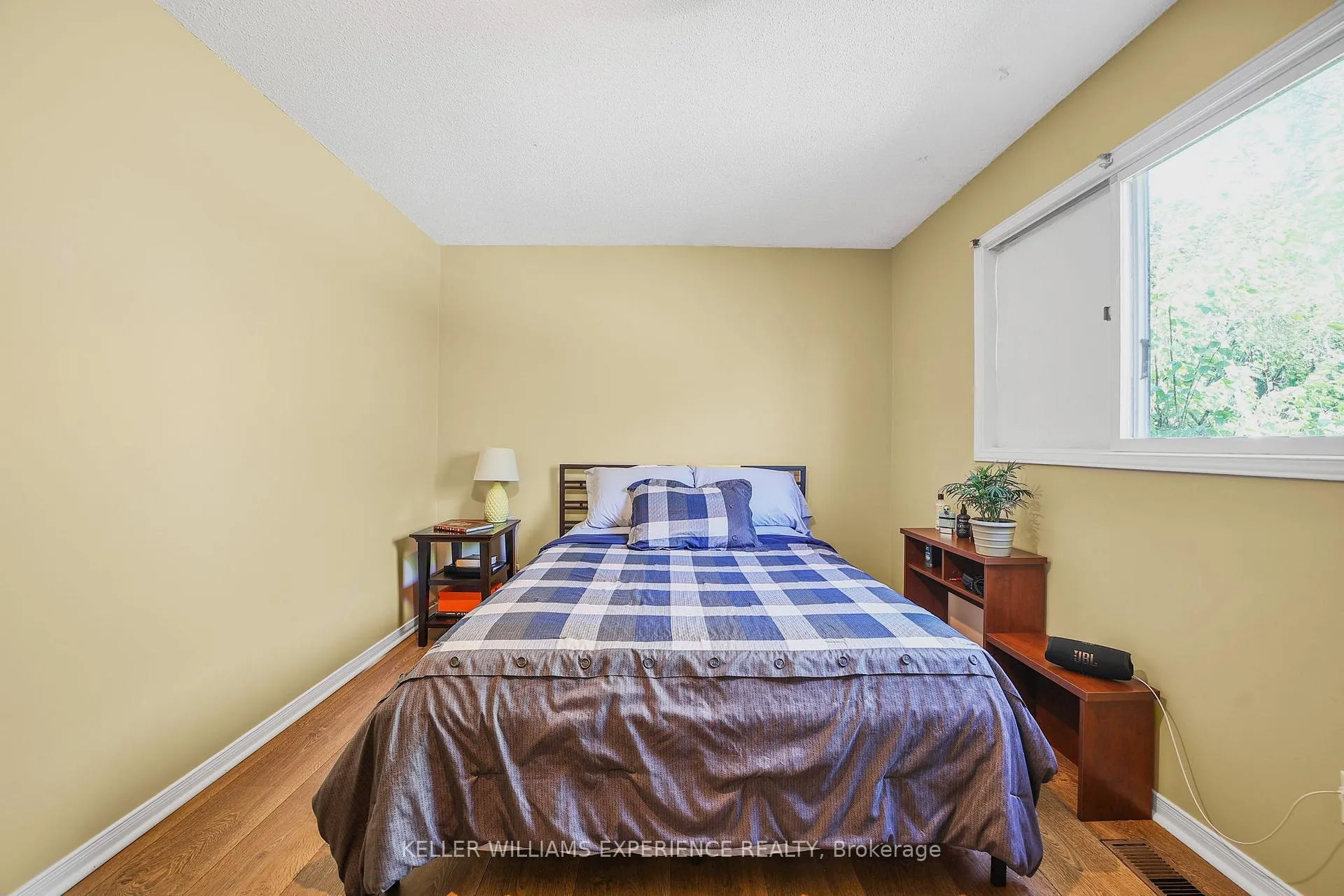Photo 24 of 45 Garden Drive, Barrie, Allandale Heights — HOMEH
