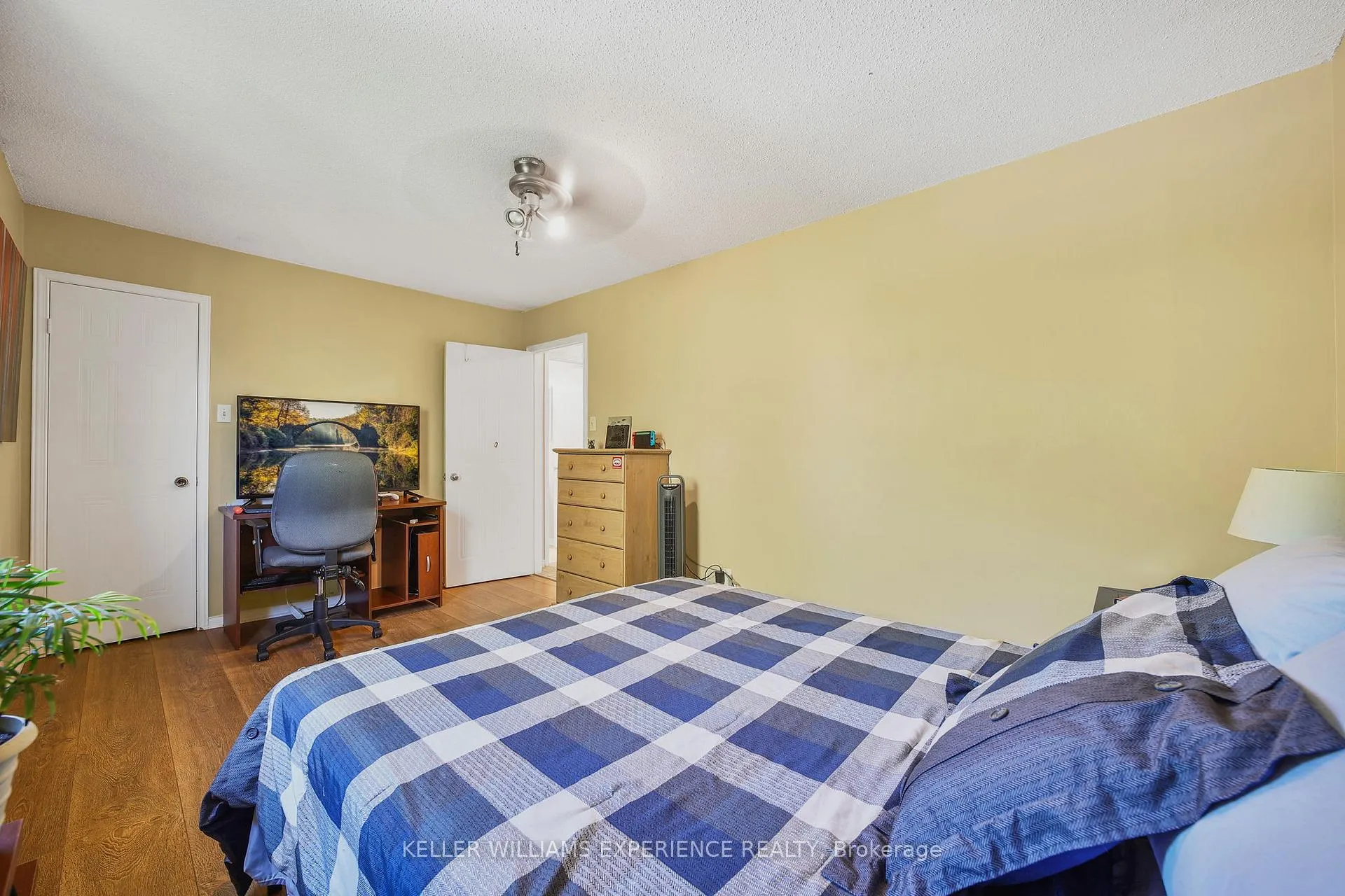 Photo 25 of 45 Garden Drive, Barrie, Allandale Heights — HOMEH
