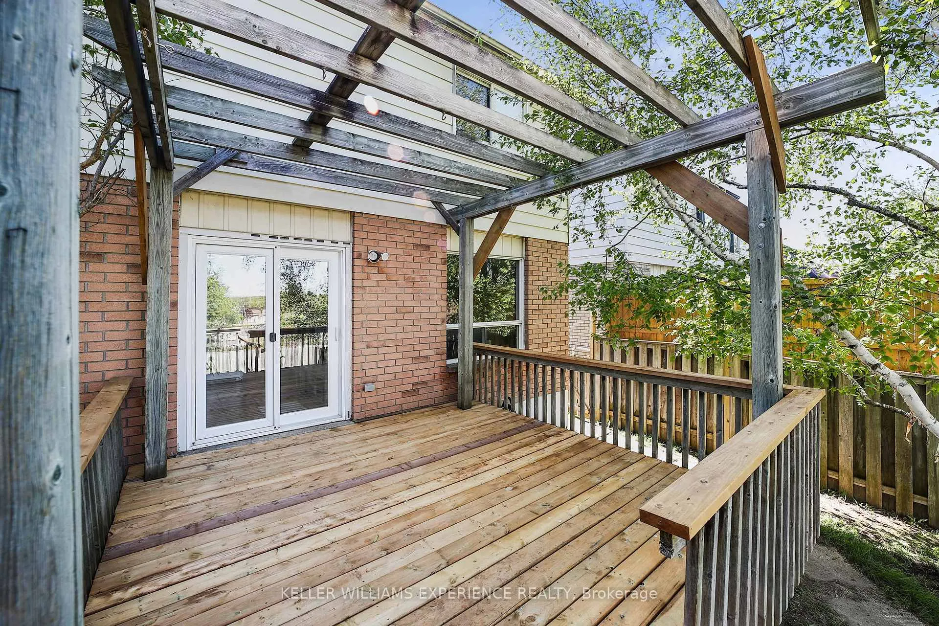 Photo 35 of 45 Garden Drive, Barrie, Allandale Heights — HOMEH