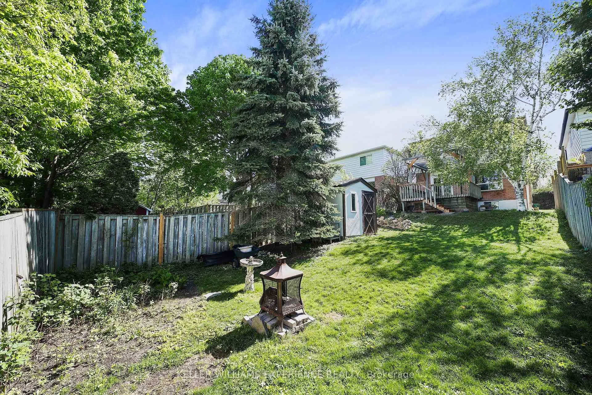 Photo 37 of 45 Garden Drive, Barrie, Allandale Heights — HOMEH