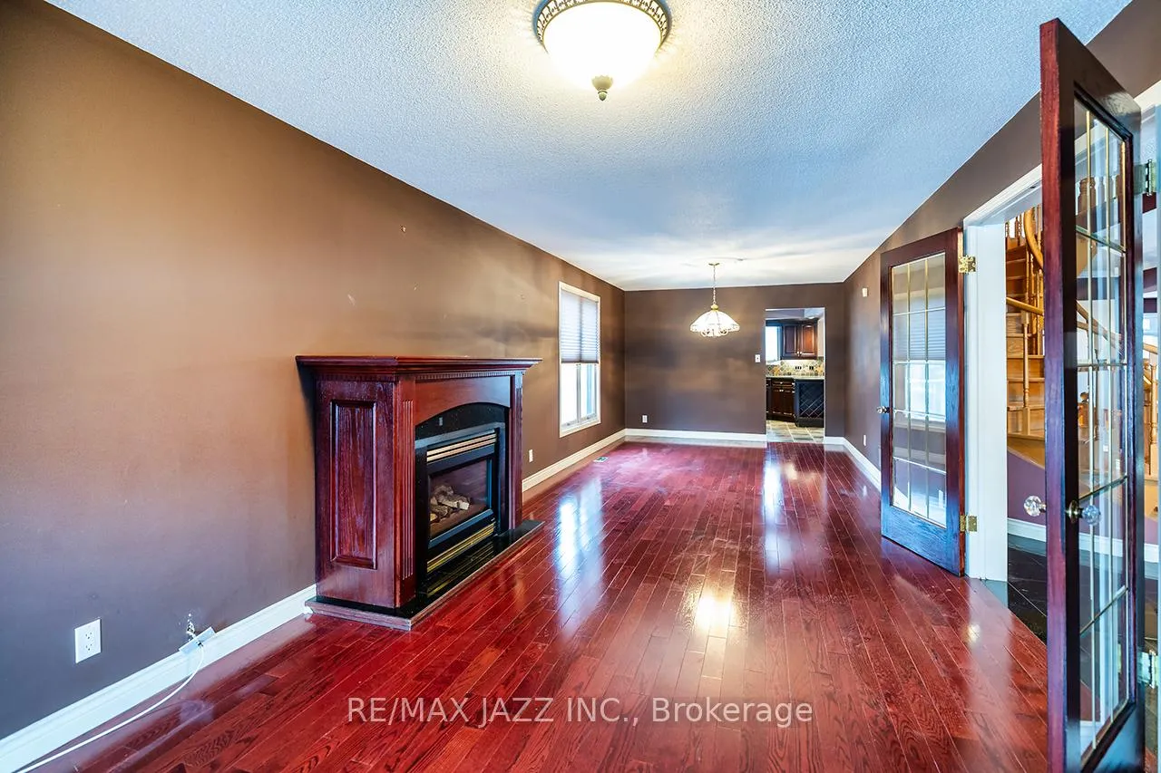 Photo 19 of 1002 Riverview Crescent, Pickering, Rougemount — HOMEH