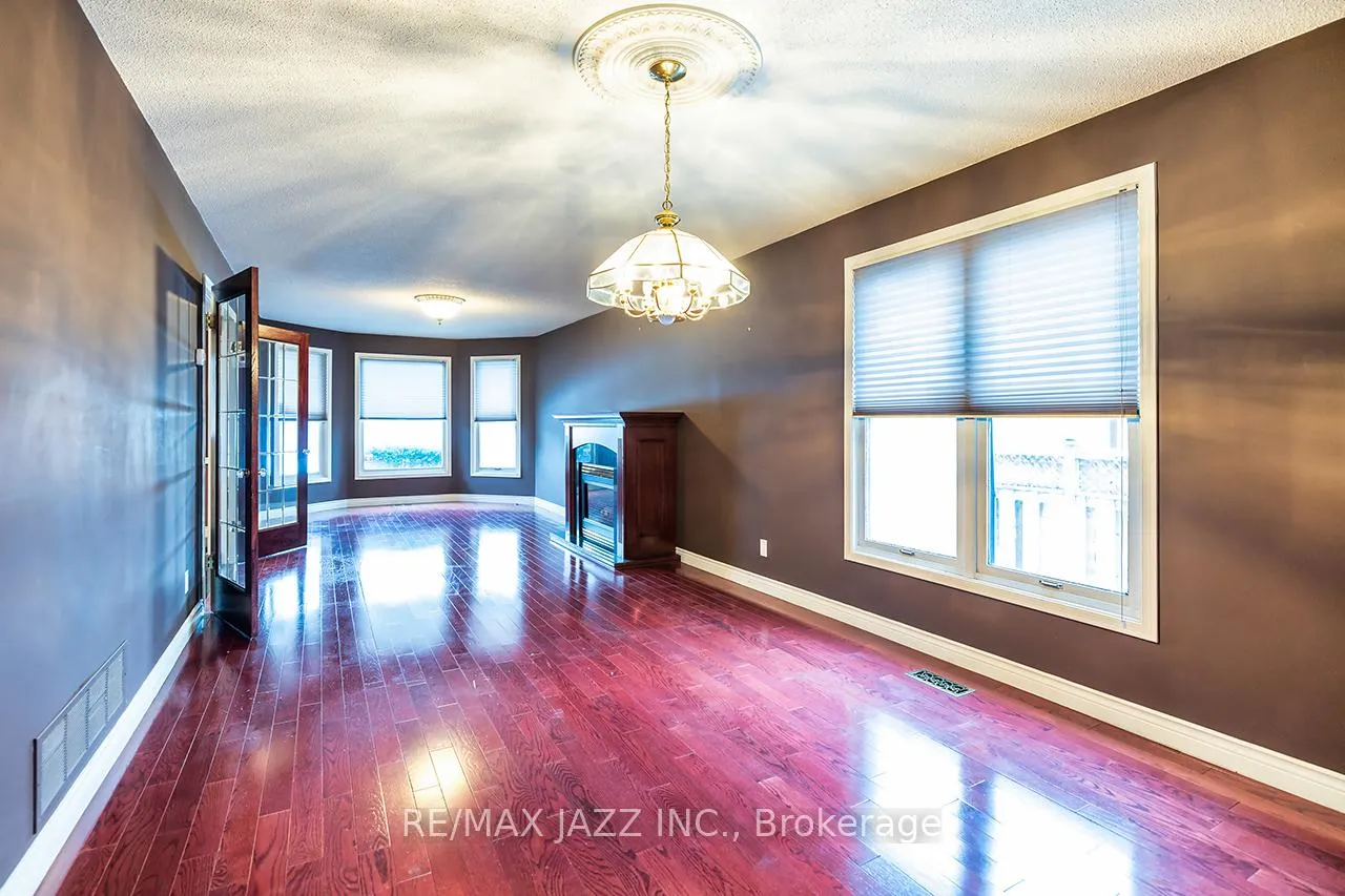 Photo 20 of 1002 Riverview Crescent, Pickering, Rougemount — HOMEH