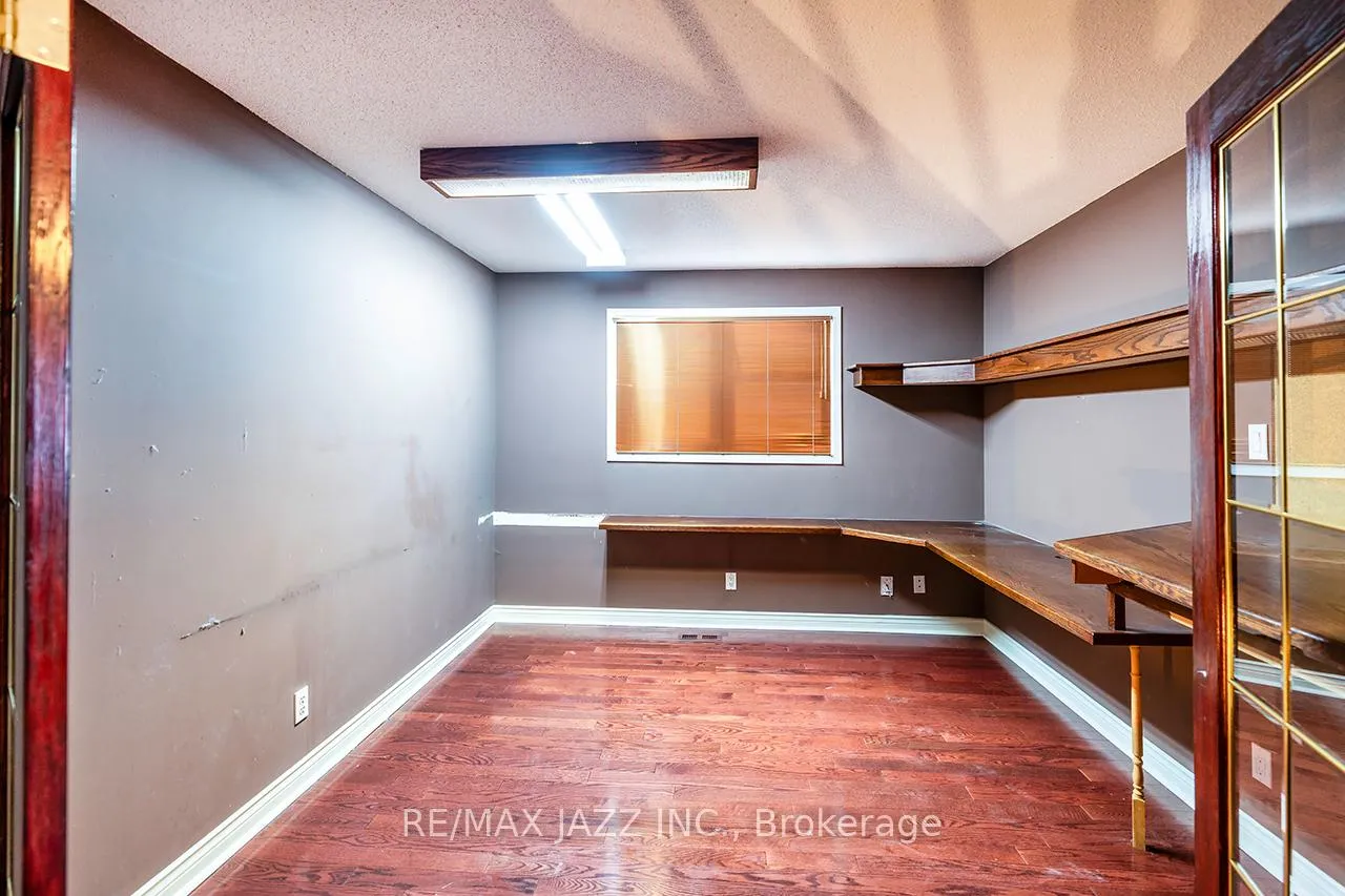 Photo 21 of 1002 Riverview Crescent, Pickering, Rougemount — HOMEH