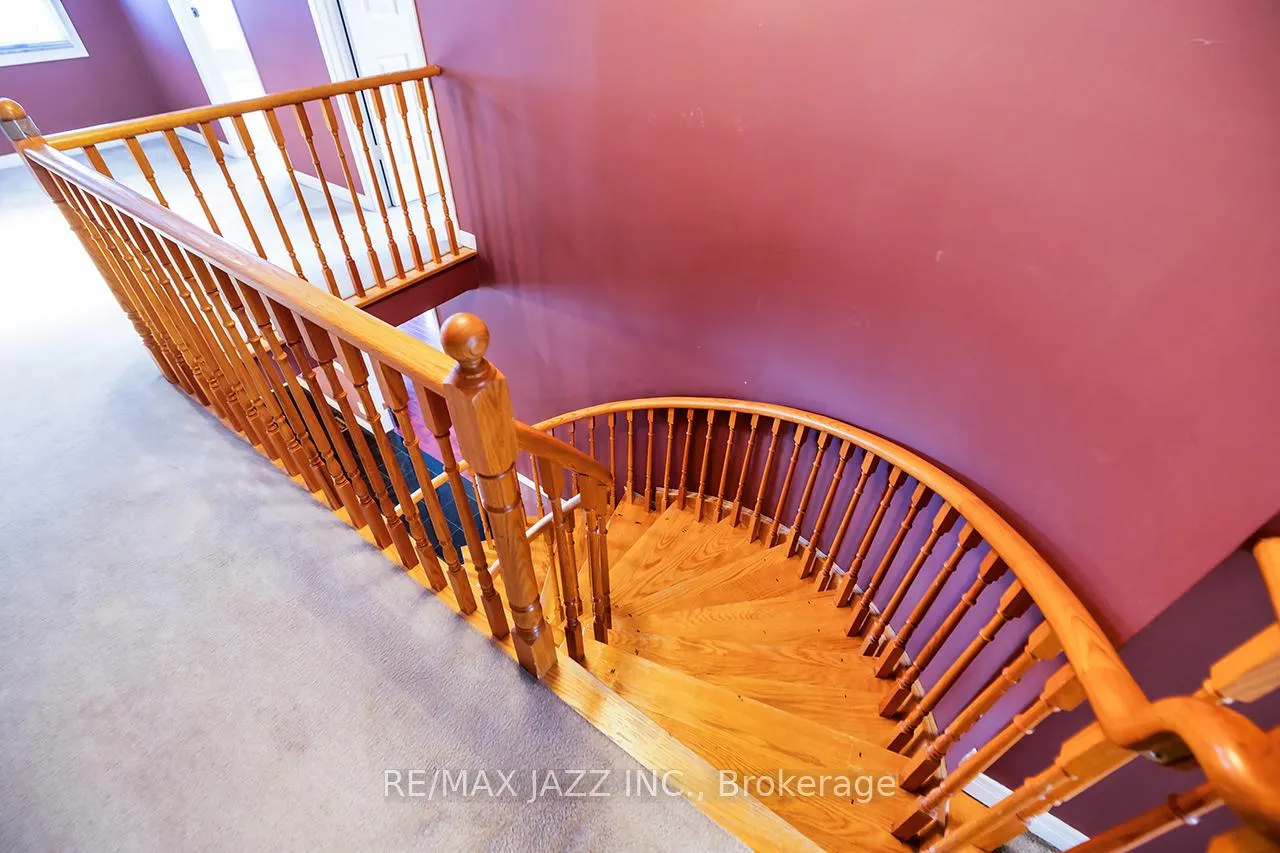 Photo 22 of 1002 Riverview Crescent, Pickering, Rougemount — HOMEH
