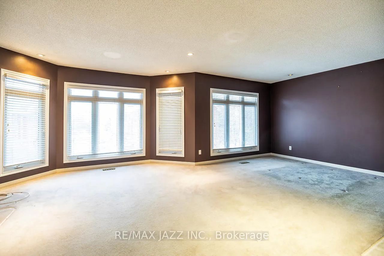 Photo 23 of 1002 Riverview Crescent, Pickering, Rougemount — HOMEH