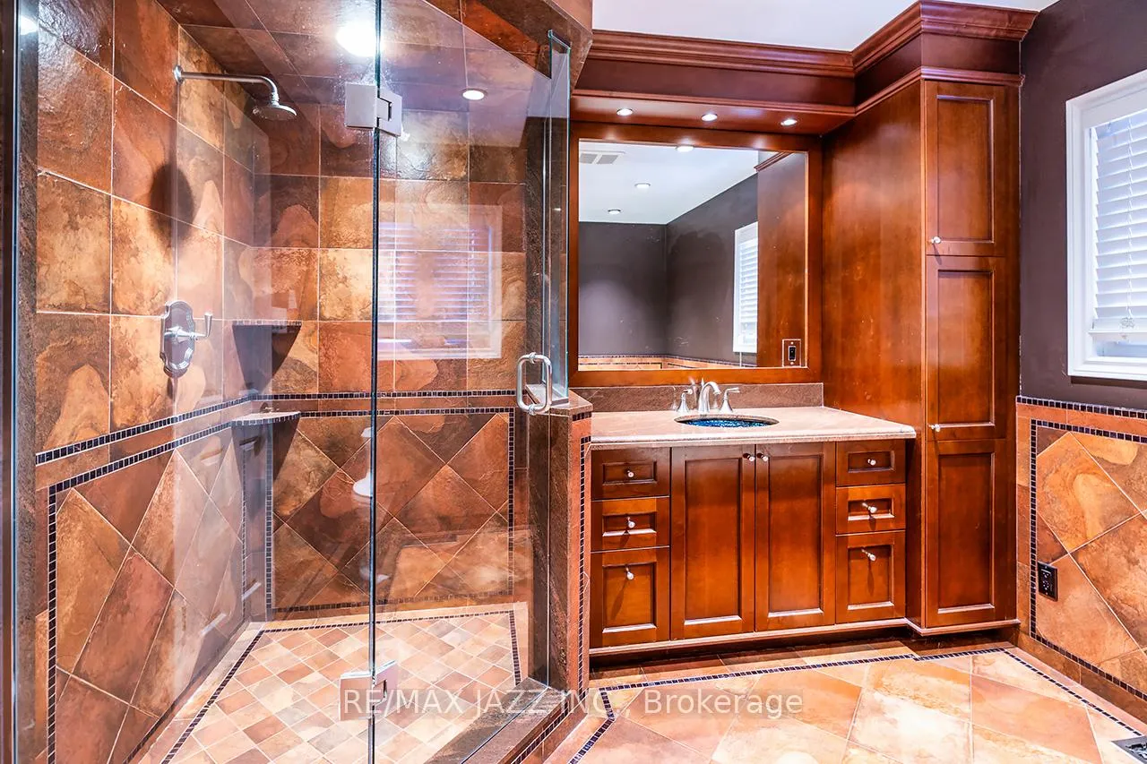 Photo 28 of 1002 Riverview Crescent, Pickering, Rougemount — HOMEH