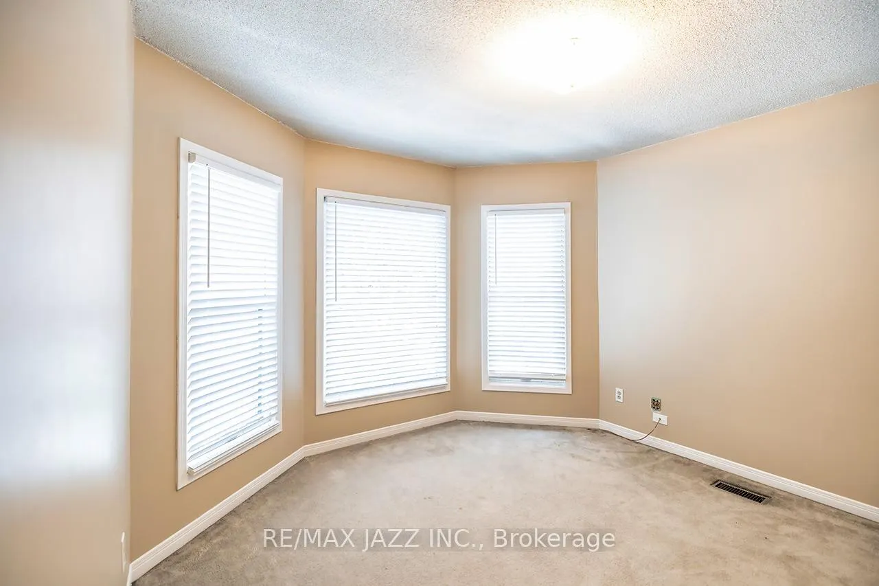 Photo 34 of 1002 Riverview Crescent, Pickering, Rougemount — HOMEH