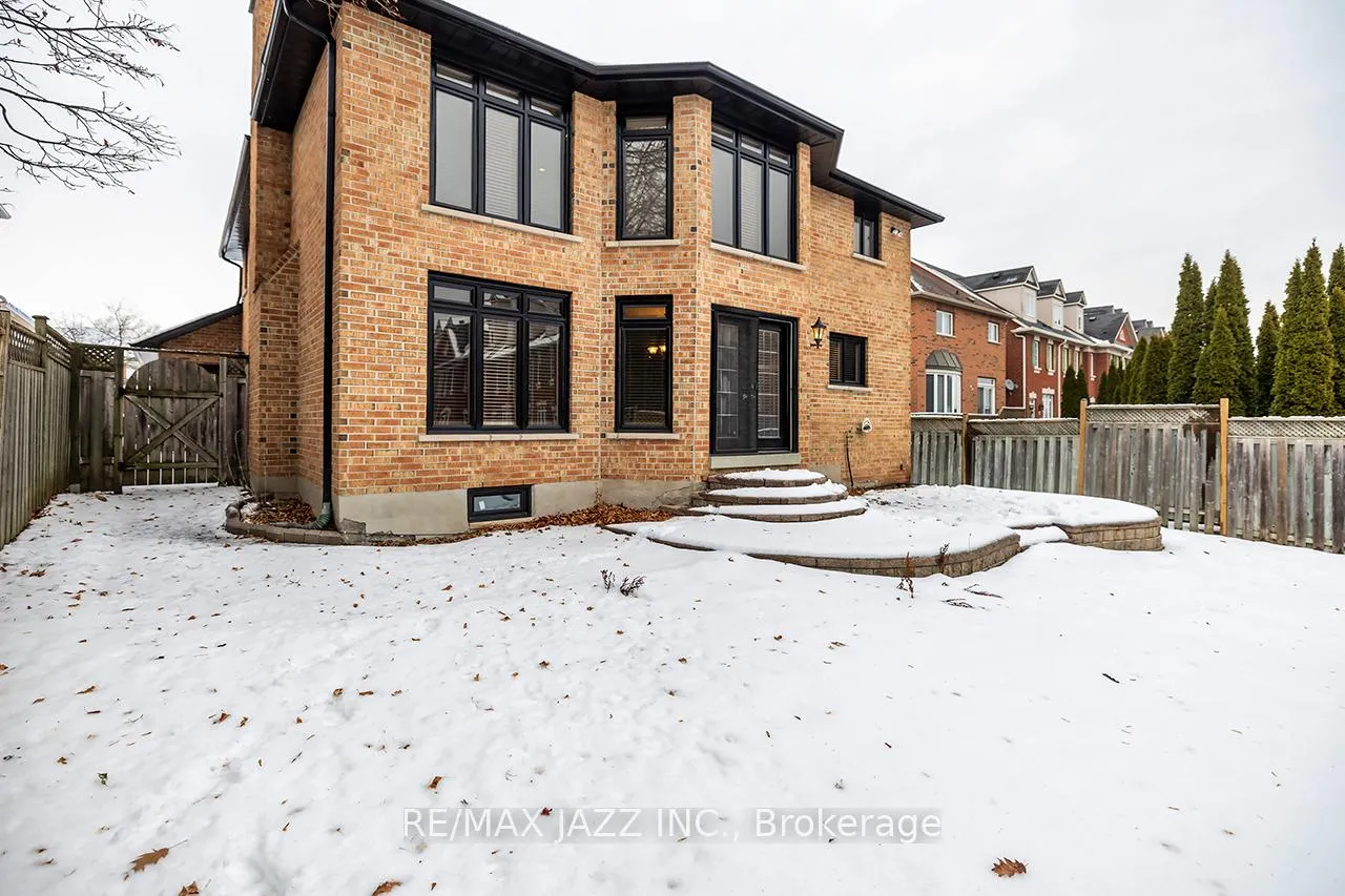 Photo 43 of 1002 Riverview Crescent, Pickering, Rougemount — HOMEH