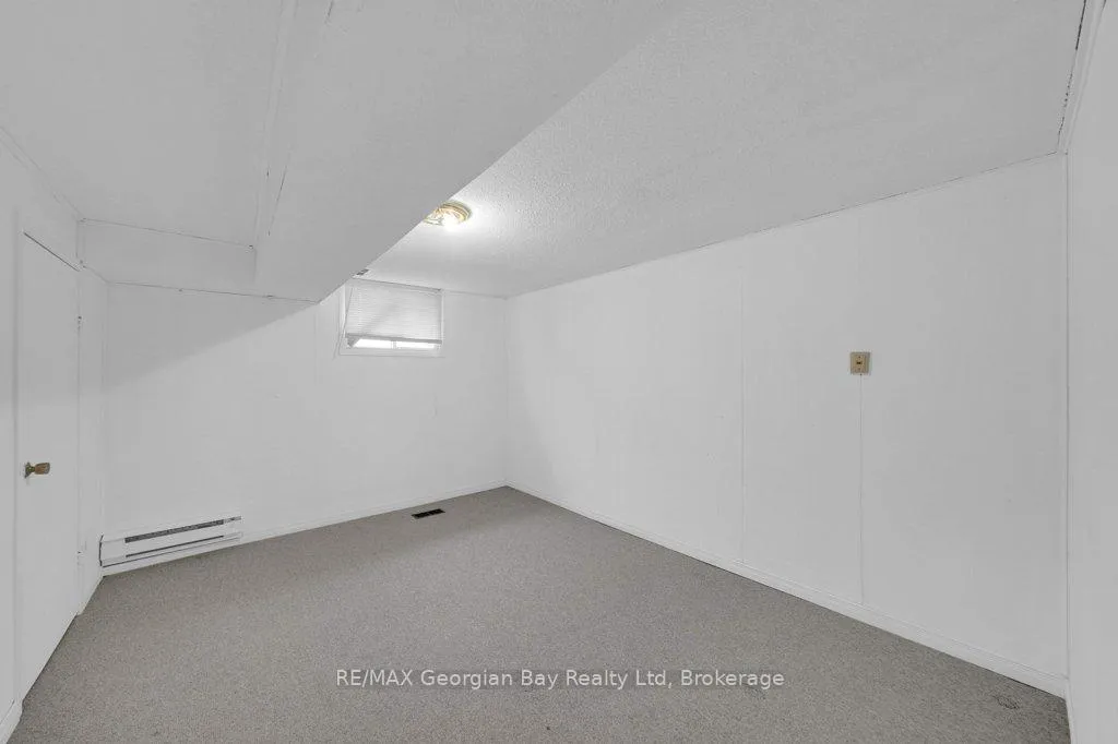 Photo 37 of 67 Roc Road, Tiny, Rural Tiny — HOMEH