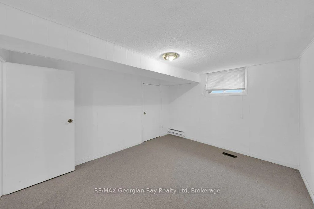 Photo 38 of 67 Roc Road, Tiny, Rural Tiny — HOMEH