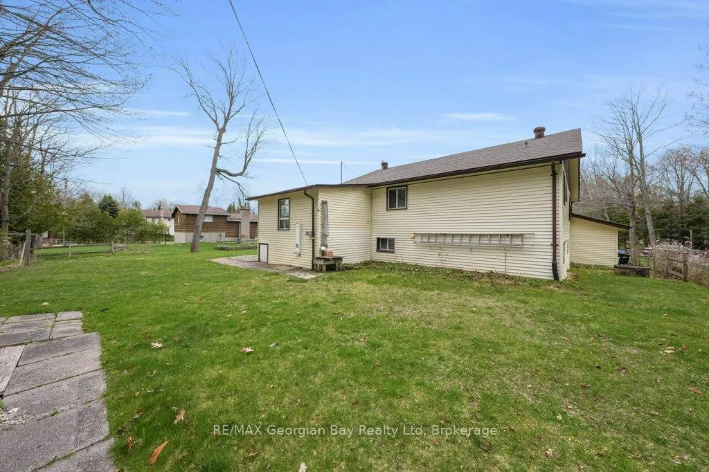 Photo 46 of 67 Roc Road, Tiny, Rural Tiny — HOMEH