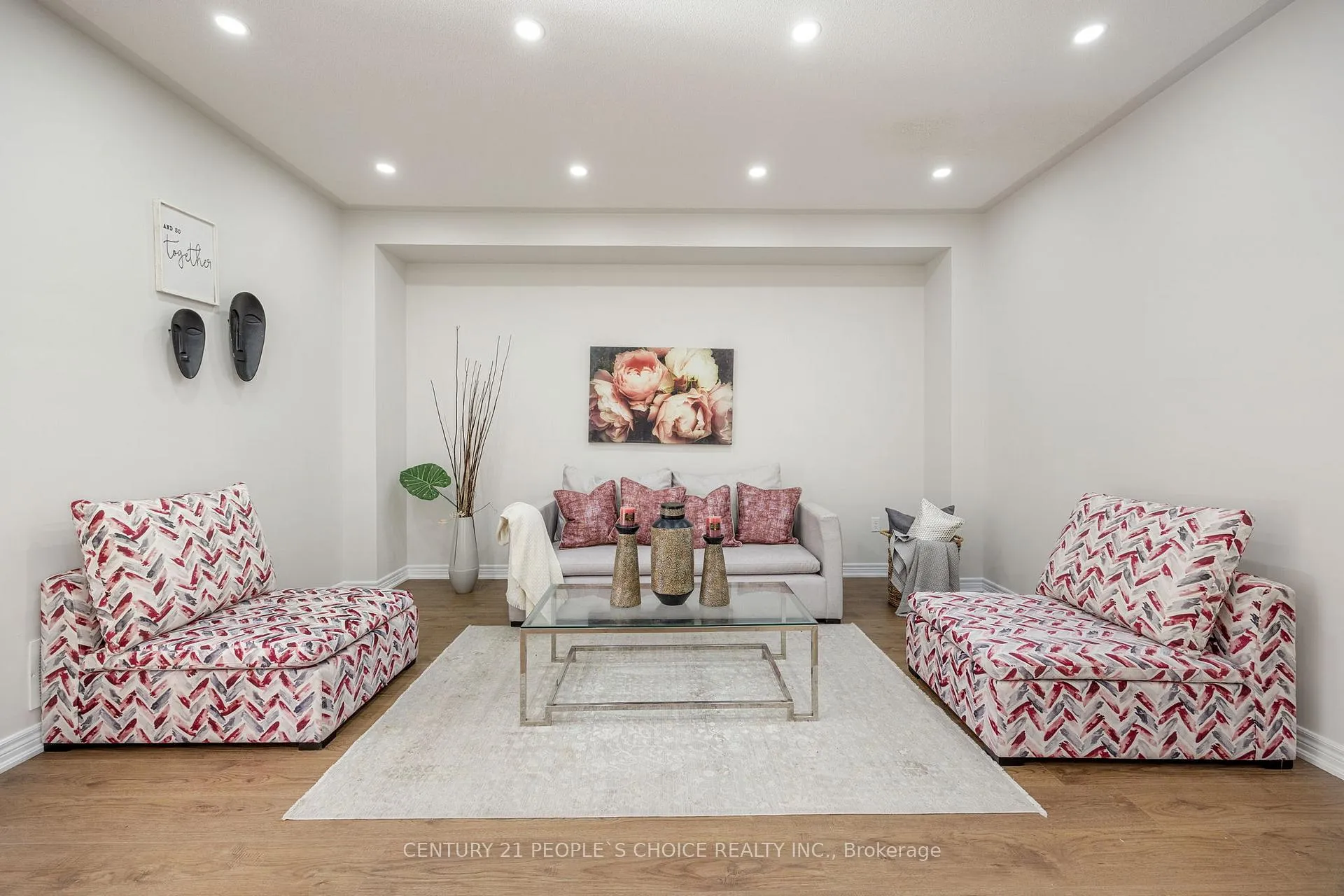 Photo 7 of 32 Frenchpark Circle, Brampton, Credit Valley — HOMEH