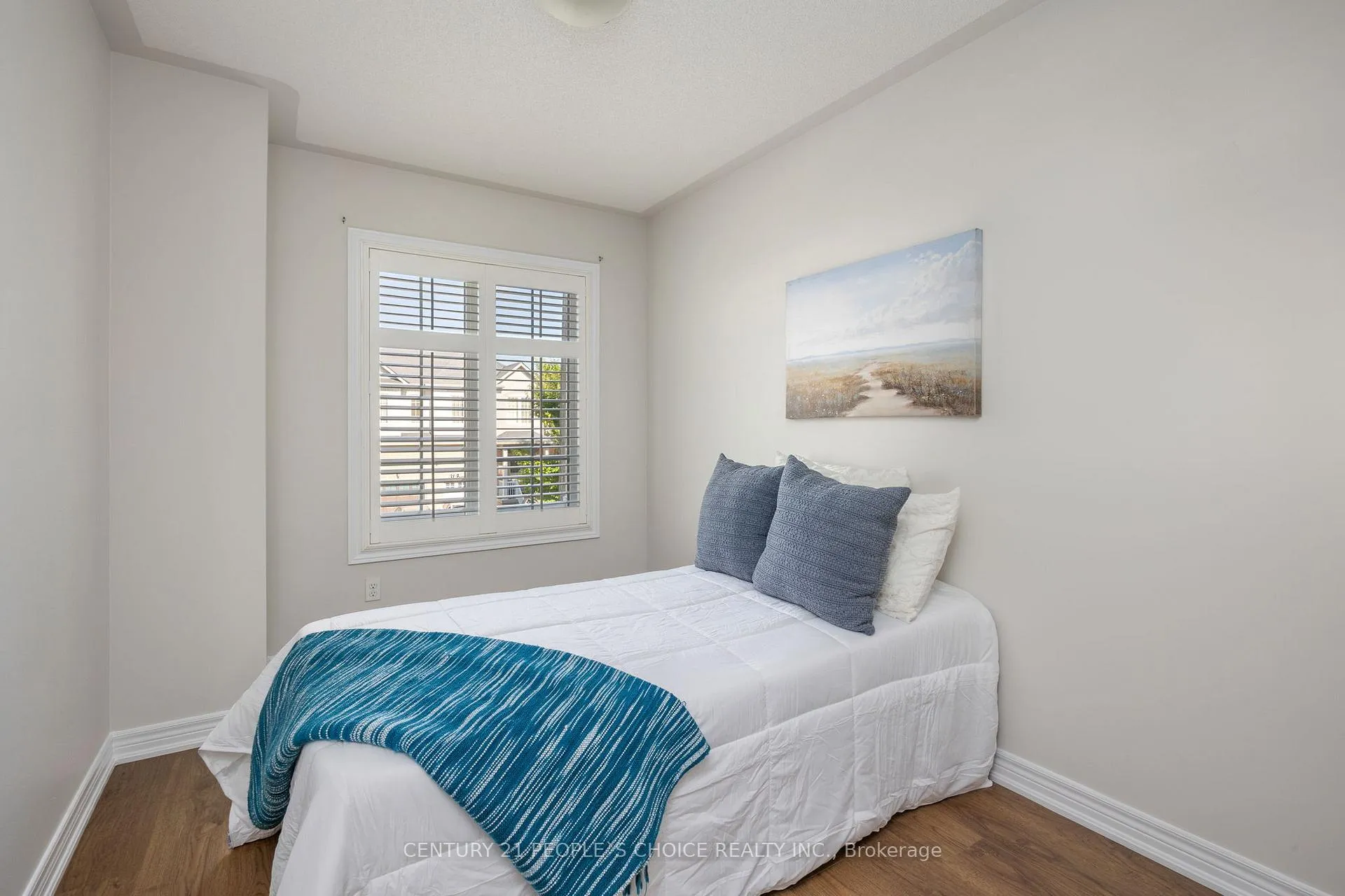 Photo 14 of 32 Frenchpark Circle, Brampton, Credit Valley — HOMEH