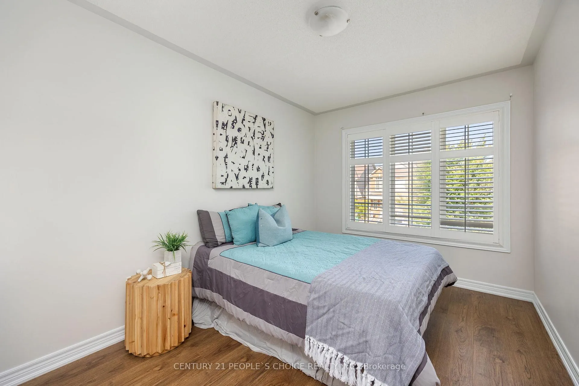 Photo 16 of 32 Frenchpark Circle, Brampton, Credit Valley — HOMEH
