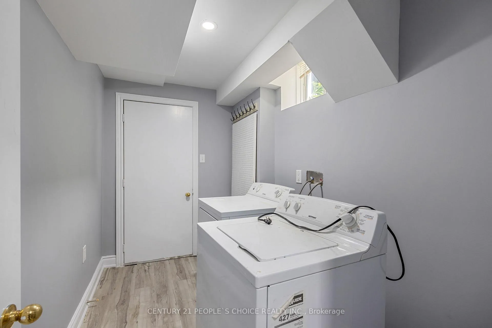 Photo 26 of 32 Frenchpark Circle, Brampton, Credit Valley — HOMEH