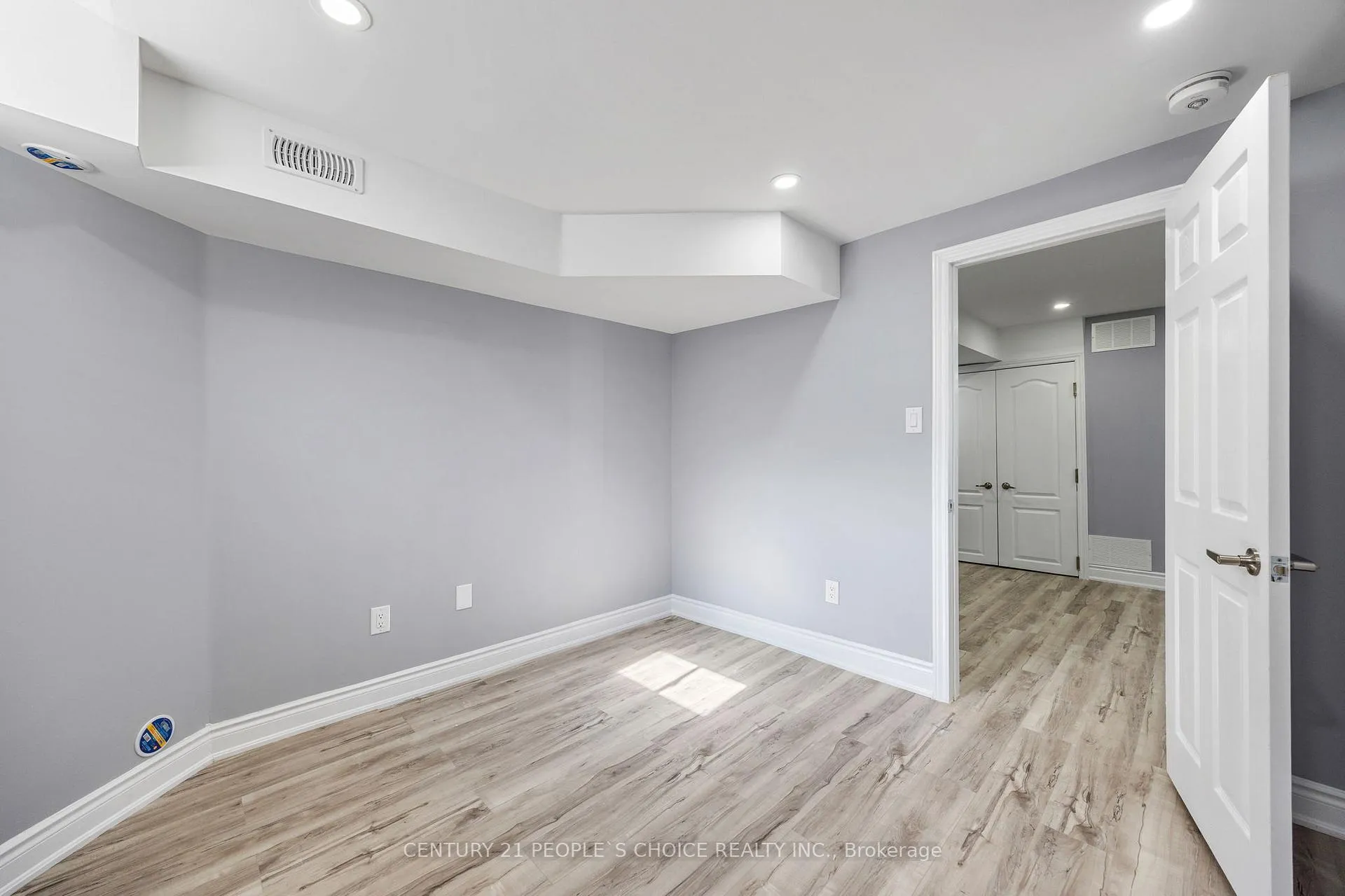 Photo 32 of 32 Frenchpark Circle, Brampton, Credit Valley — HOMEH