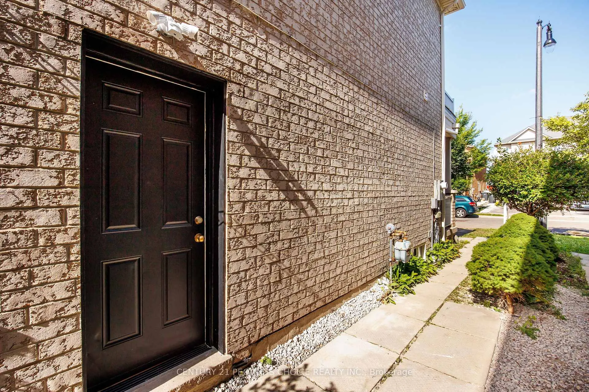 Photo 34 of 32 Frenchpark Circle, Brampton, Credit Valley — HOMEH