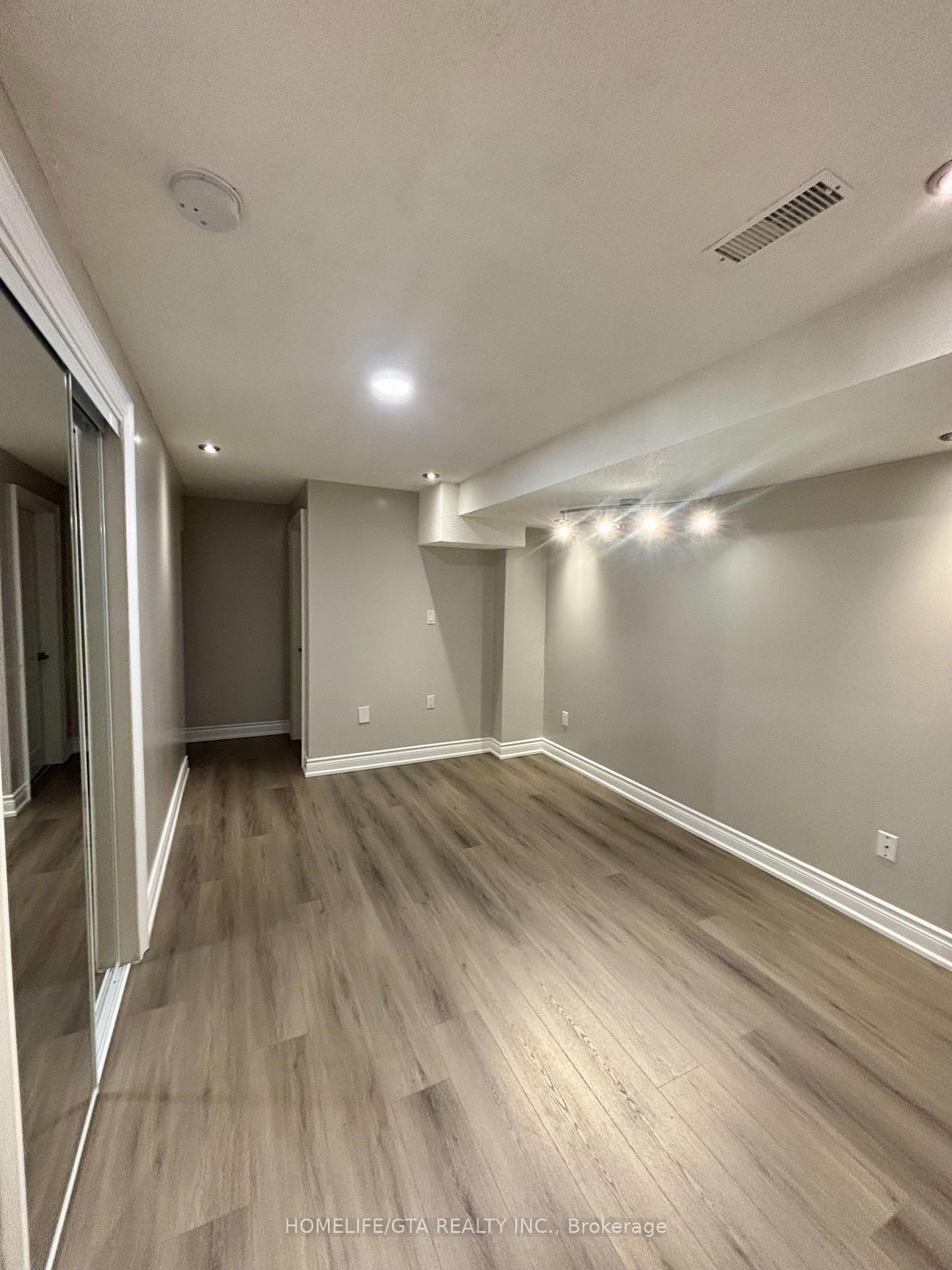 Photo 1 of 40 Bobolink Avenue, Scarborough, Rouge — HOMEH