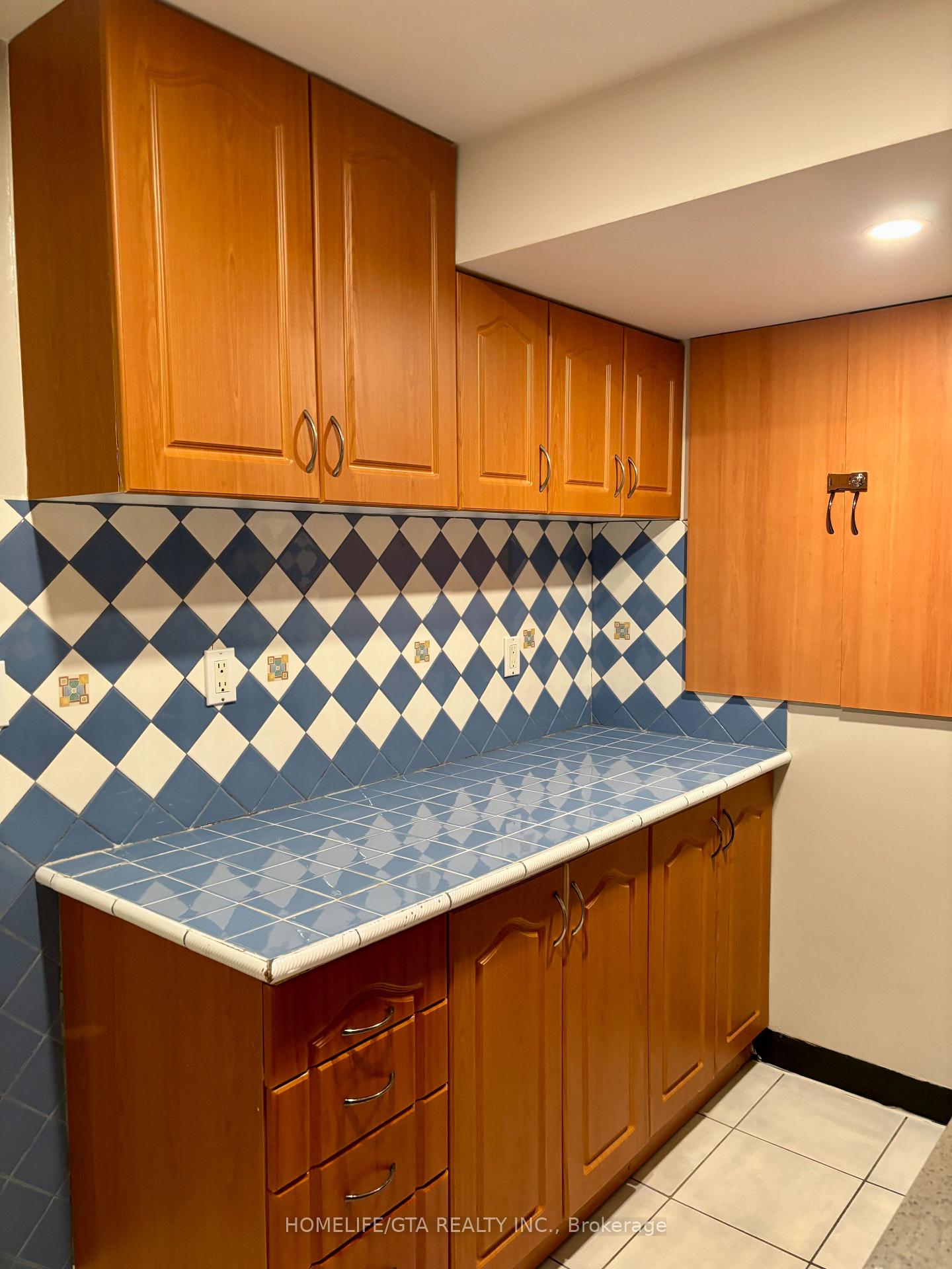 Photo 9 of 40 Bobolink Avenue, Scarborough, Rouge — HOMEH
