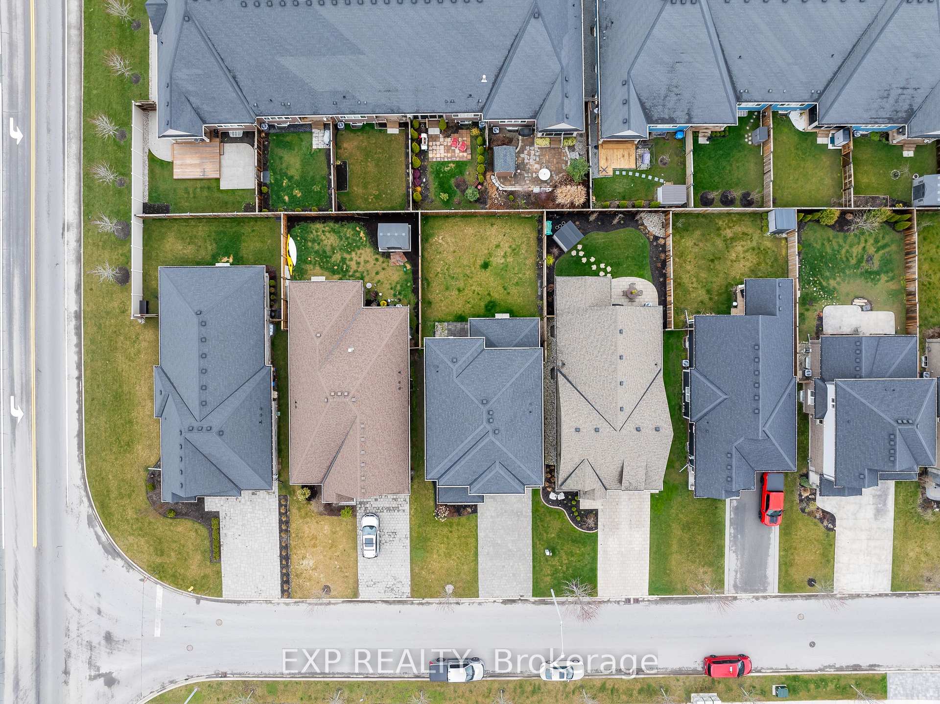 Photo 40 of 6 Eastman Gateway, Thorold, Hurricane/Merrittville — HOMEH