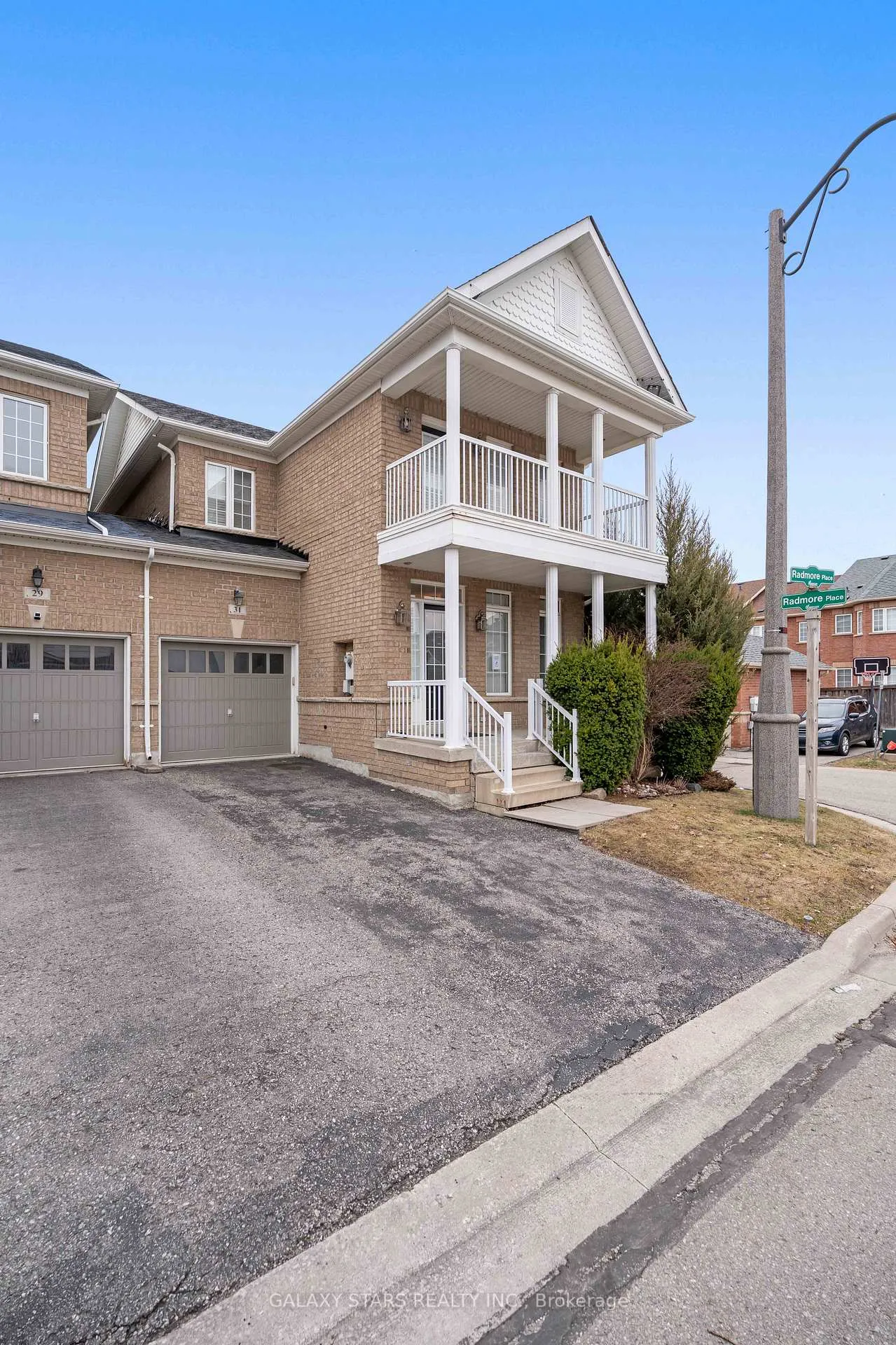 Photo 5 of 31 Radmore Place, Markham, Box Grove — HOMEH