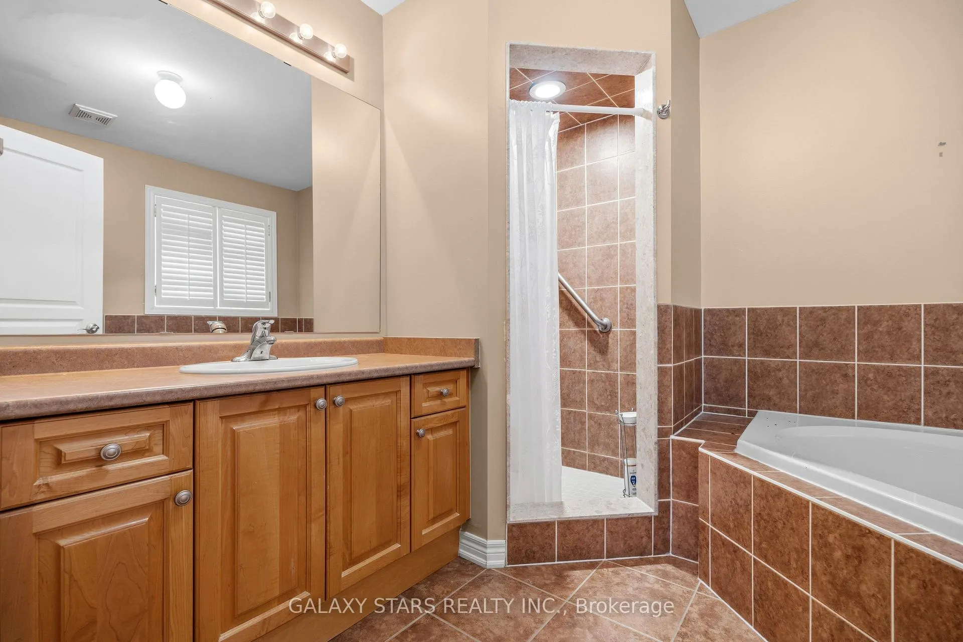 Photo 25 of 31 Radmore Place, Markham, Box Grove — HOMEH