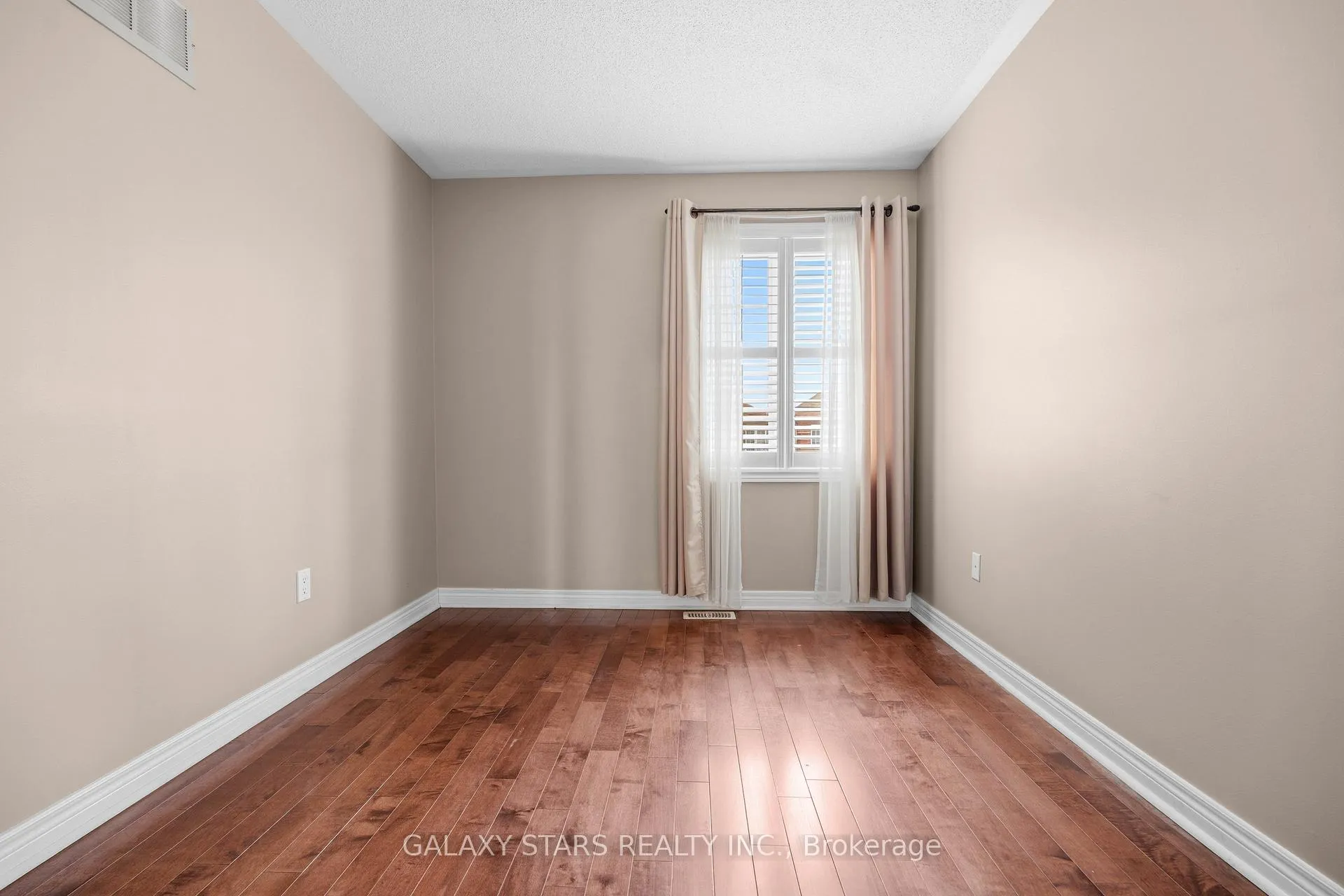 Photo 28 of 31 Radmore Place, Markham, Box Grove — HOMEH