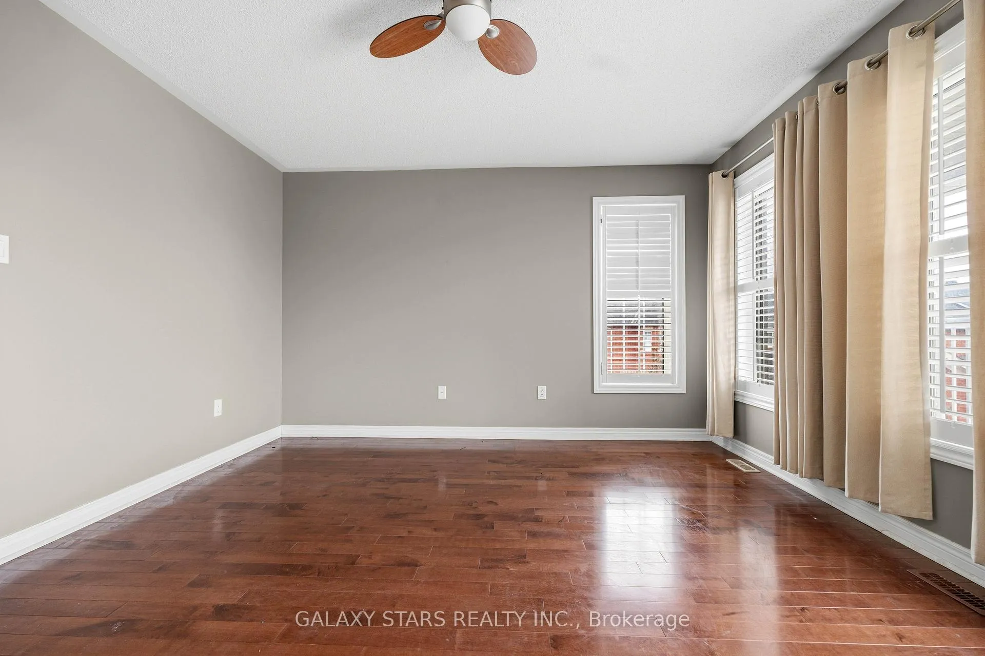 Photo 32 of 31 Radmore Place, Markham, Box Grove — HOMEH