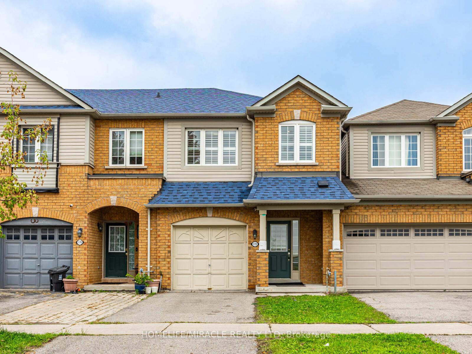 Photo 2 of 172 Gristone Crescent, Scarborough, Rouge — HOMEH