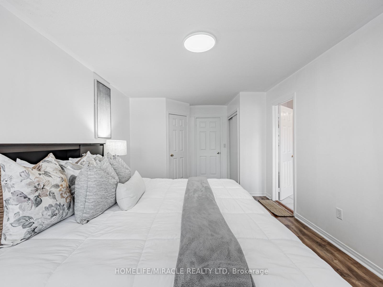 Photo 24 of 172 Gristone Crescent, Scarborough, Rouge — HOMEH