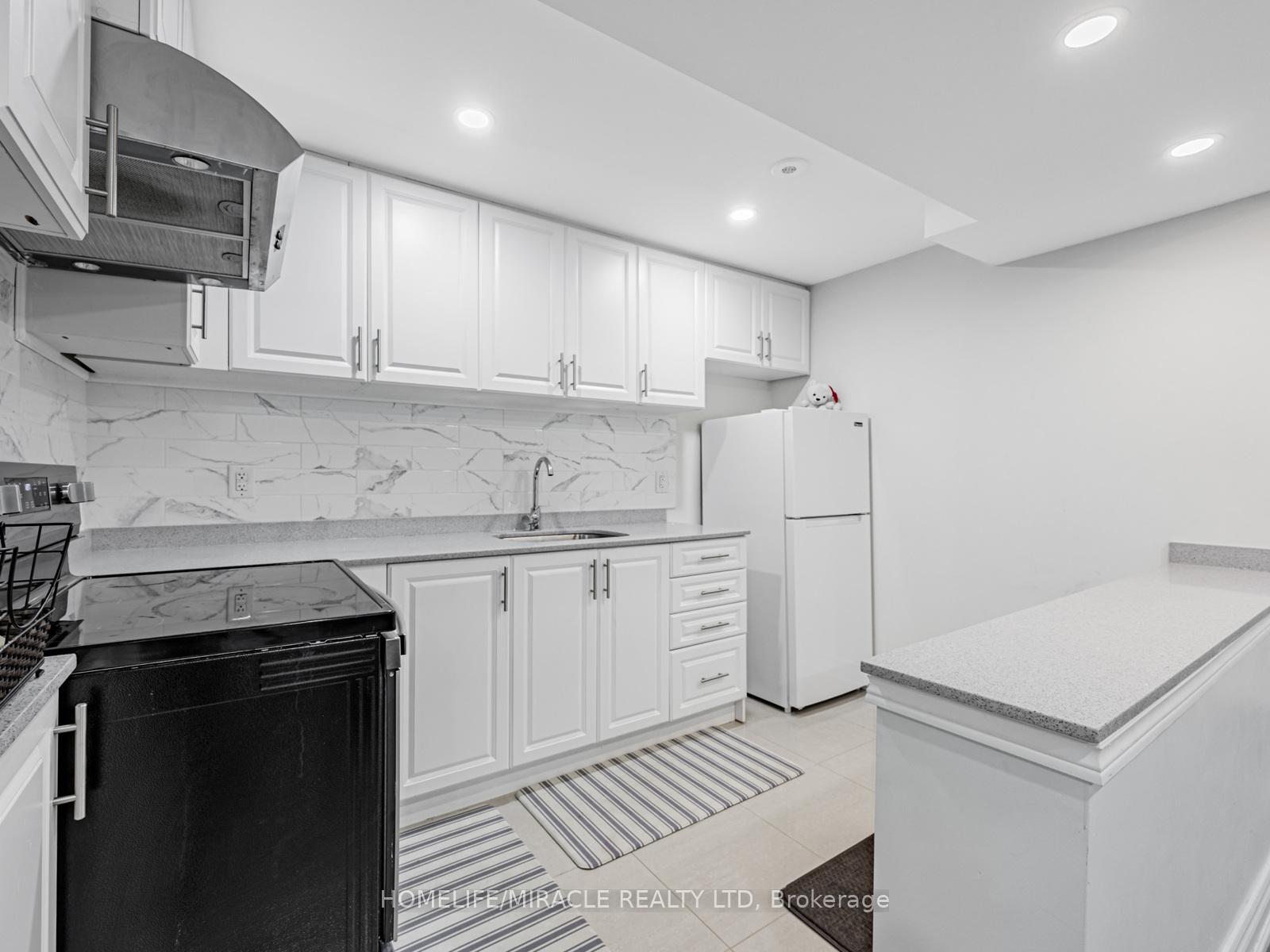 Photo 30 of 172 Gristone Crescent, Scarborough, Rouge — HOMEH