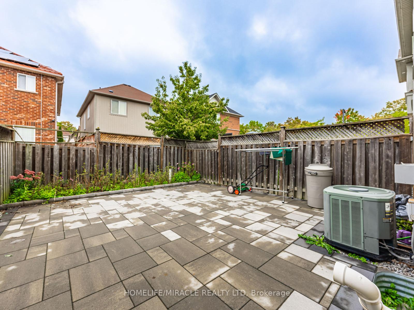 Photo 34 of 172 Gristone Crescent, Scarborough, Rouge — HOMEH