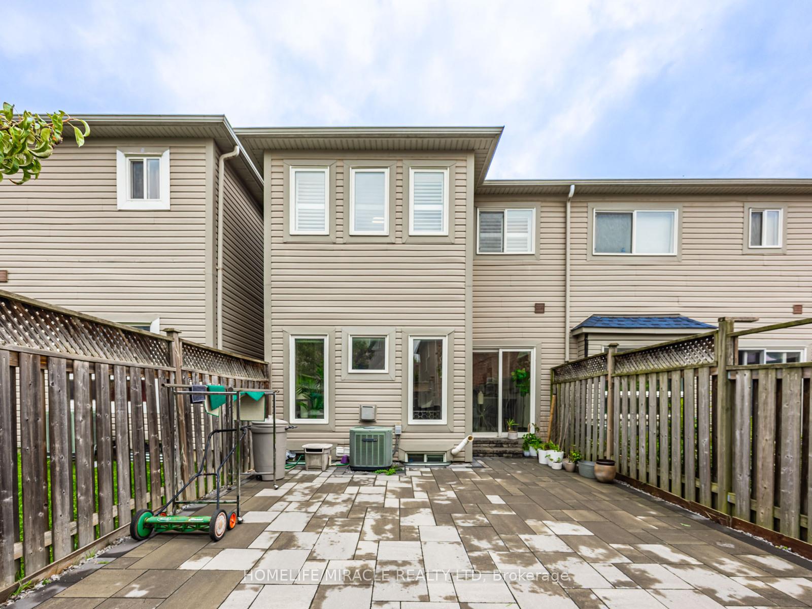 Photo 35 of 172 Gristone Crescent, Scarborough, Rouge — HOMEH