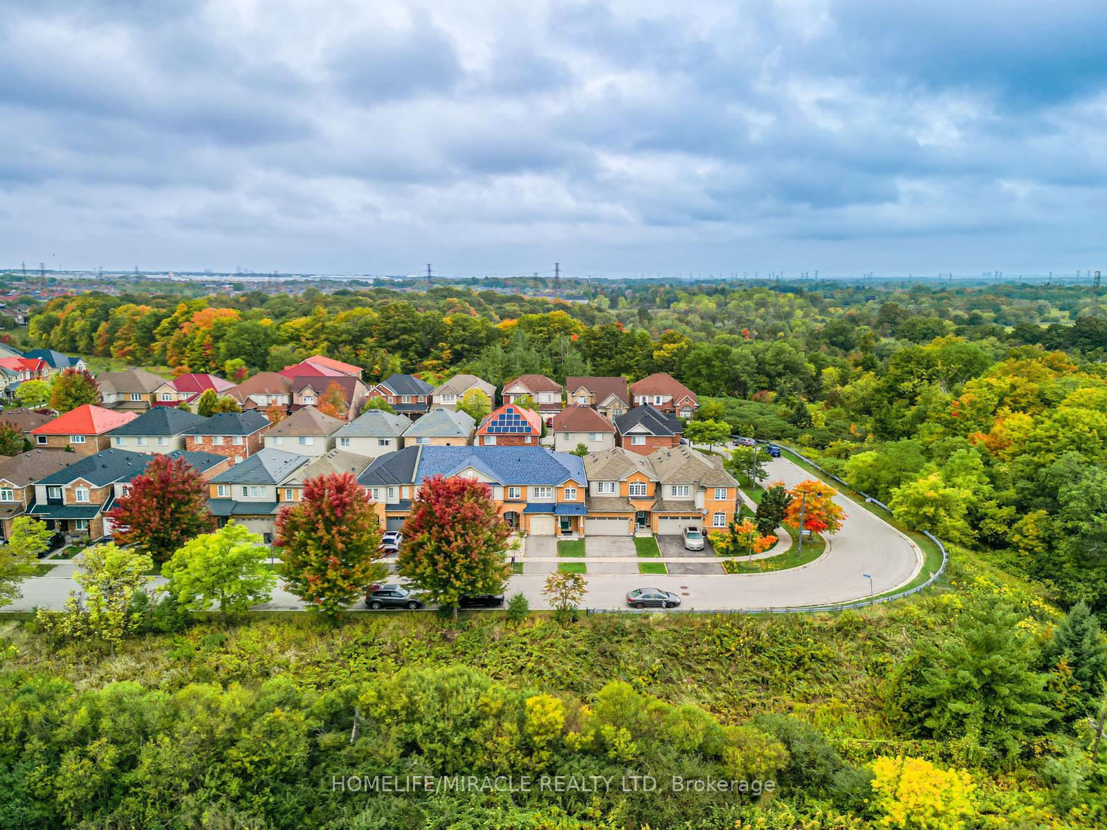 Photo 41 of 172 Gristone Crescent, Scarborough, Rouge — HOMEH