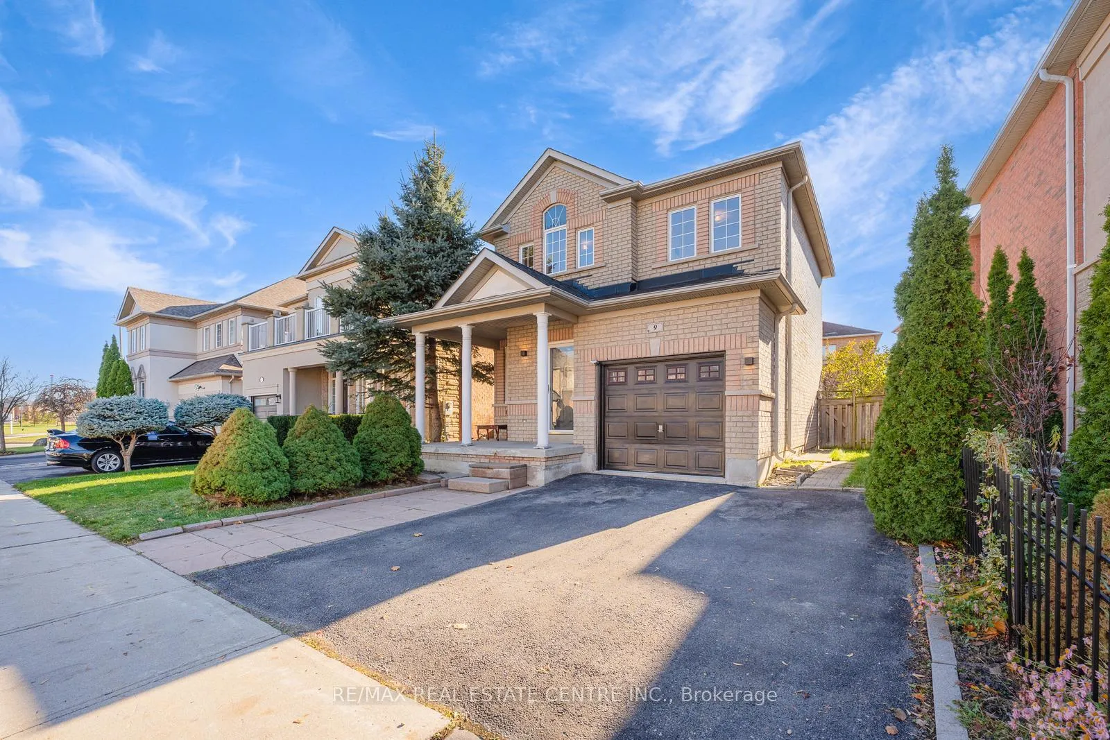 Photo 1 of 9 Dolce Crescent, Vaughan, Vellore Village — HOMEH