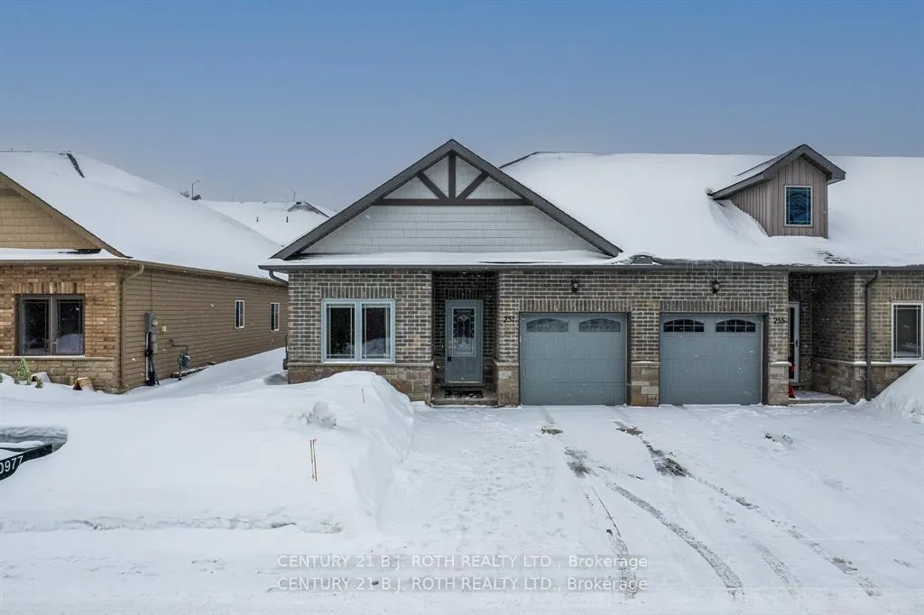 Photo 2 of 251 Lucy Lane, Orillia — HOMEH