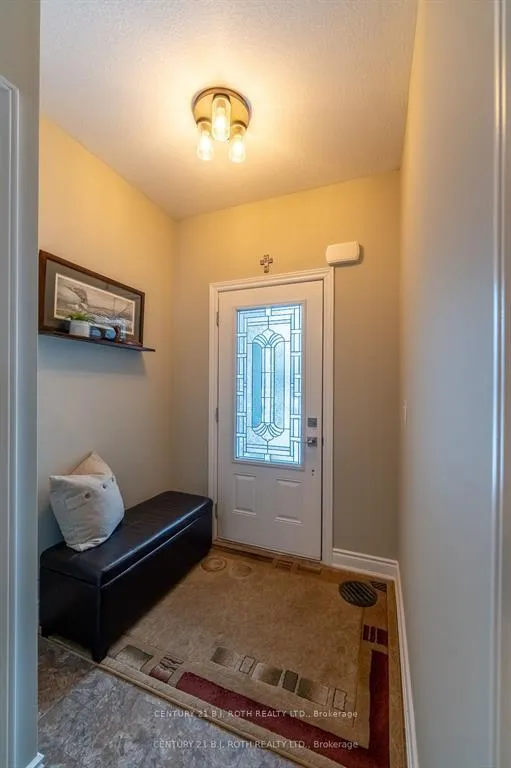 Photo 4 of 251 Lucy Lane, Orillia — HOMEH