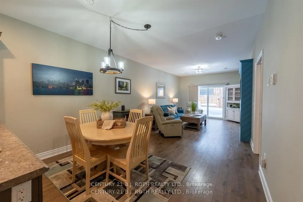 Photo 10 of 251 Lucy Lane, Orillia — HOMEH