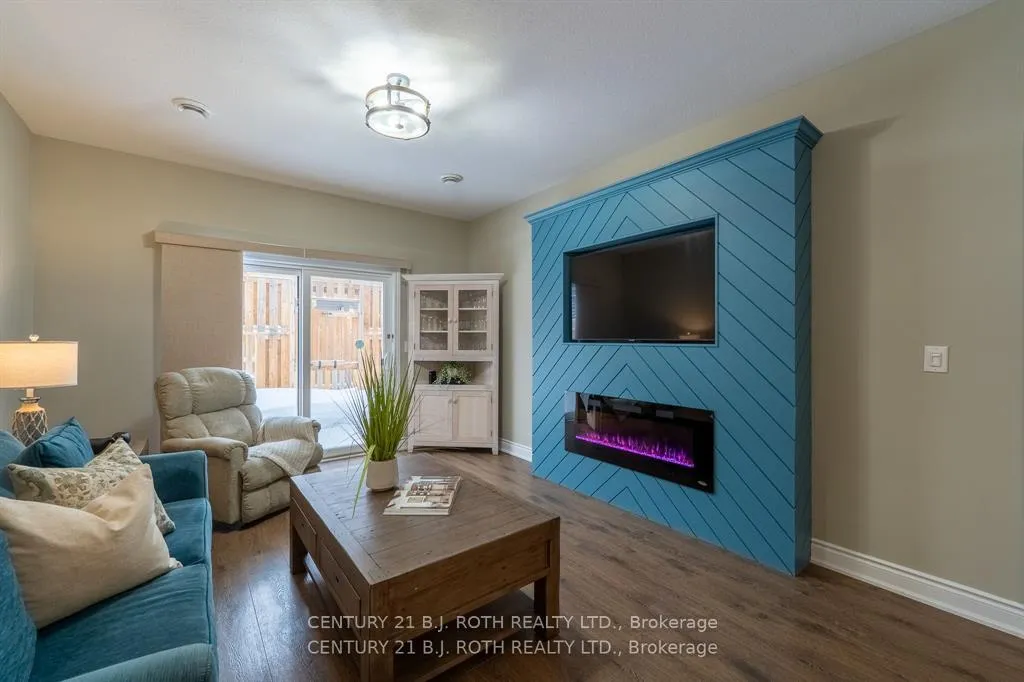 Photo 13 of 251 Lucy Lane, Orillia — HOMEH