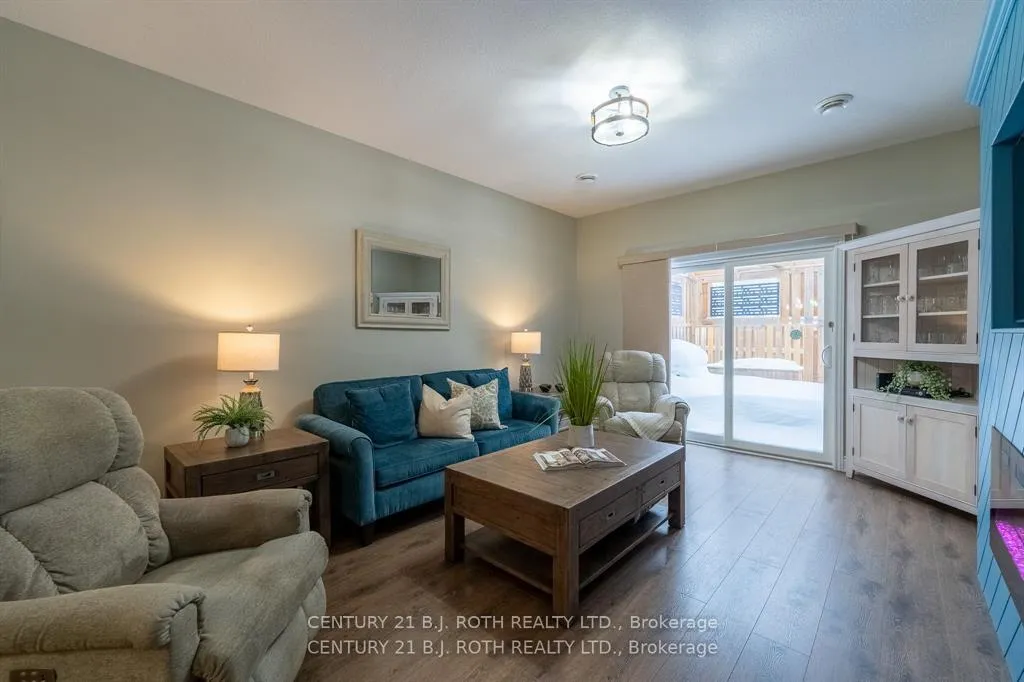 Photo 14 of 251 Lucy Lane, Orillia — HOMEH