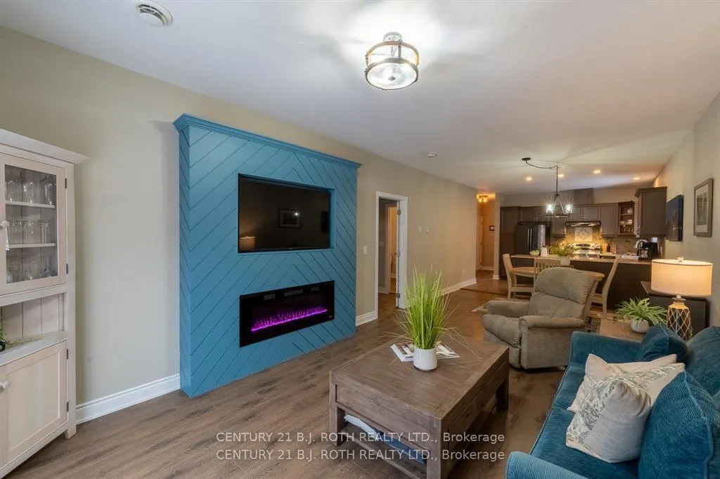 Photo 15 of 251 Lucy Lane, Orillia — HOMEH