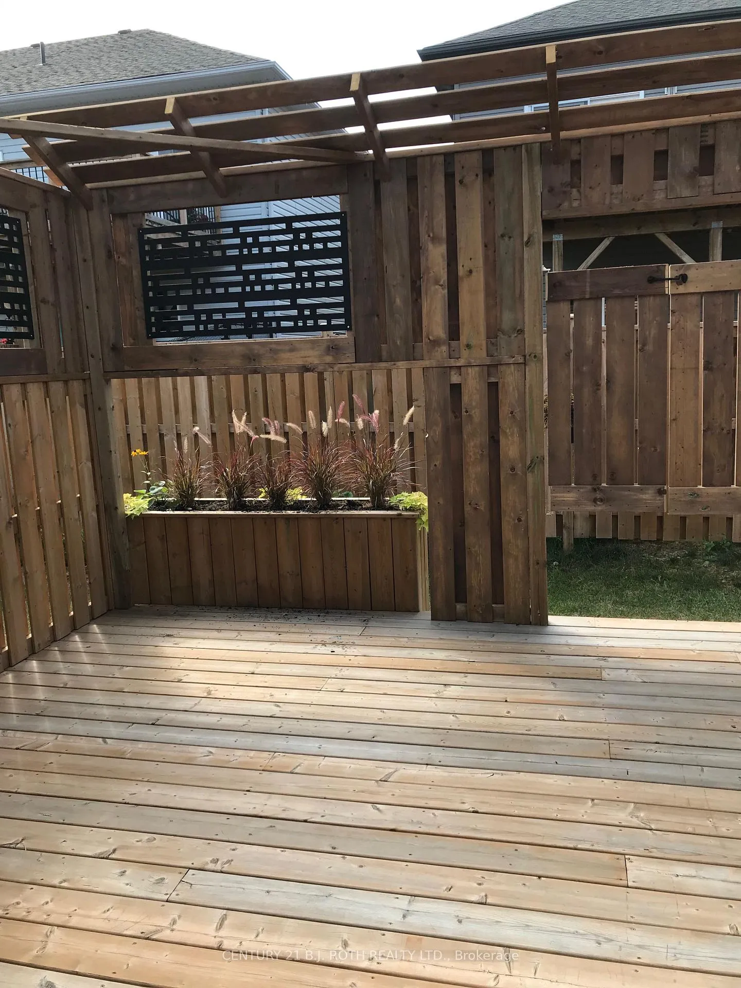 Photo 31 of 251 Lucy Lane, Orillia — HOMEH