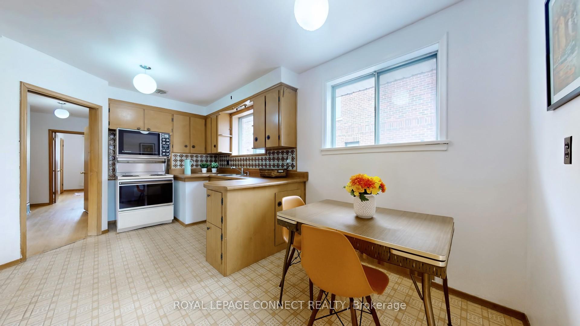 Photo 15 of 26 Bromton Drive, Scarborough, Bendale — HOMEH