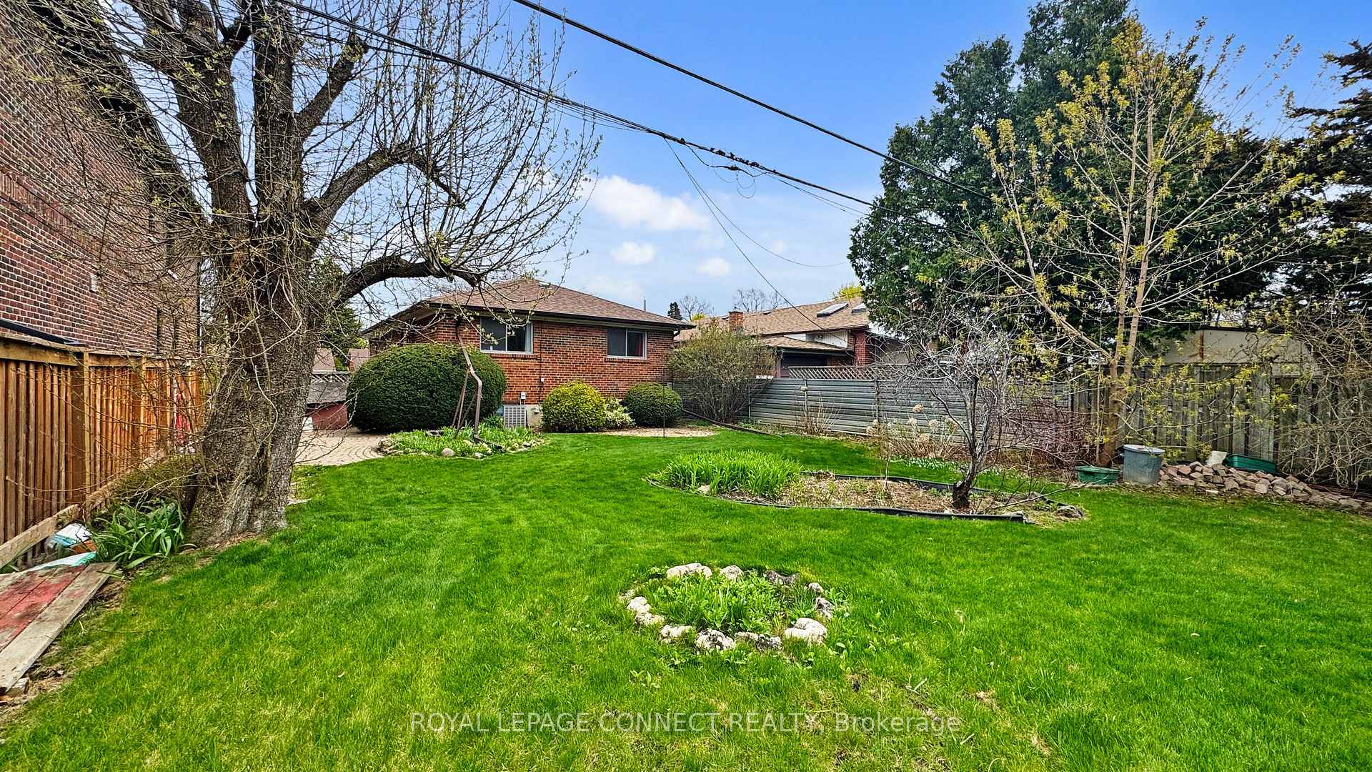 Photo 37 of 26 Bromton Drive, Scarborough, Bendale — HOMEH