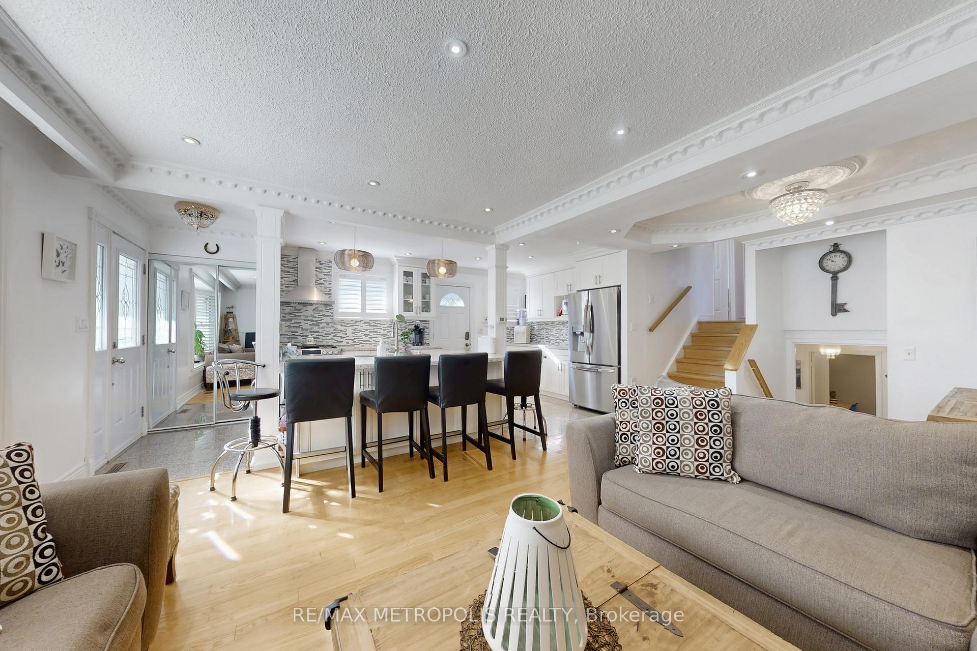 Photo 6 of 18 Hutcherson Square, Scarborough, Malvern — HOMEH