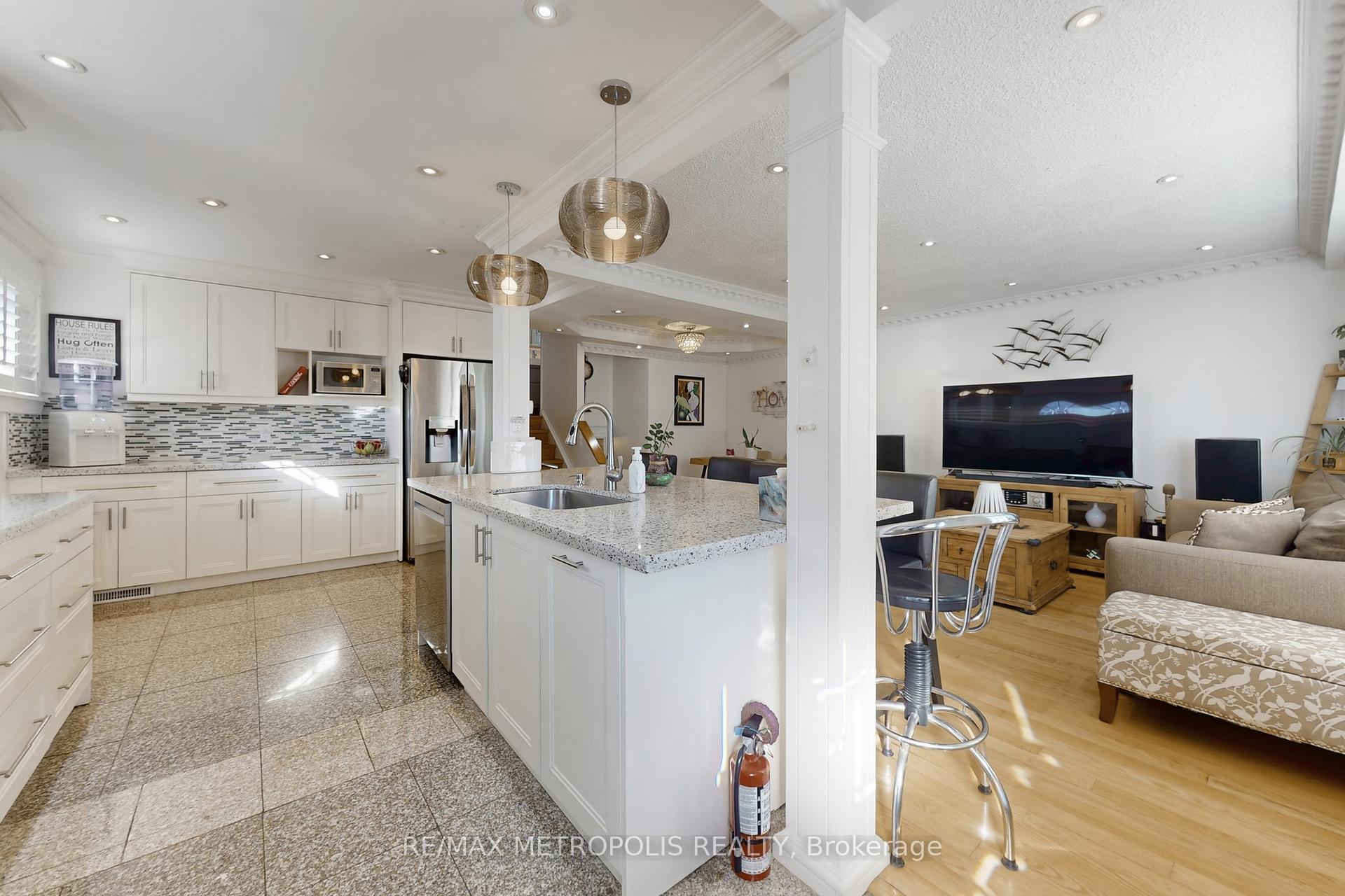 Photo 9 of 18 Hutcherson Square, Scarborough, Malvern — HOMEH