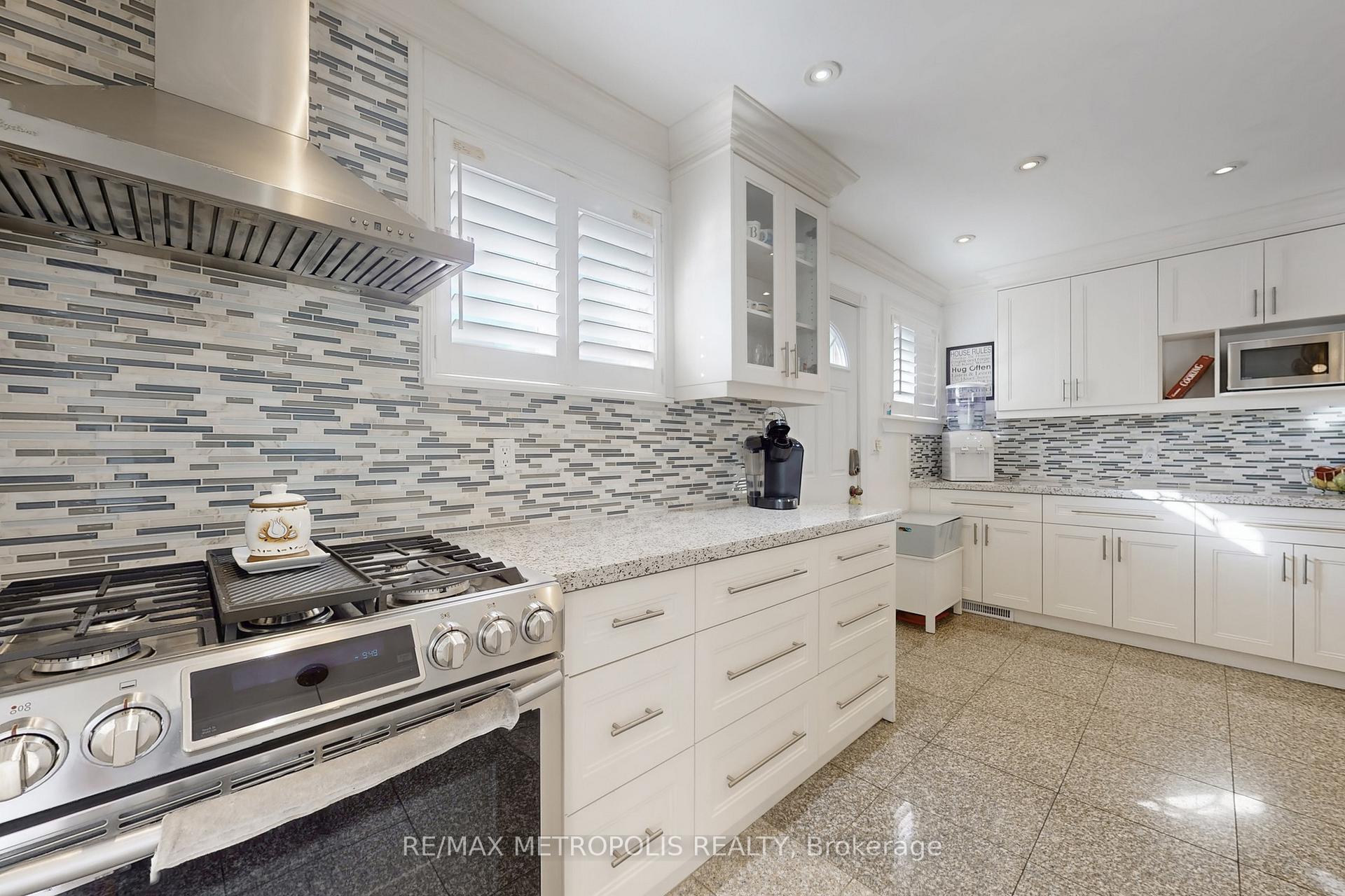 Photo 10 of 18 Hutcherson Square, Scarborough, Malvern — HOMEH
