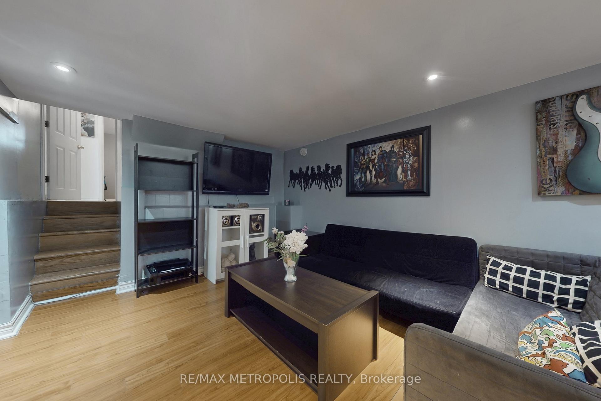 Photo 21 of 18 Hutcherson Square, Scarborough, Malvern — HOMEH