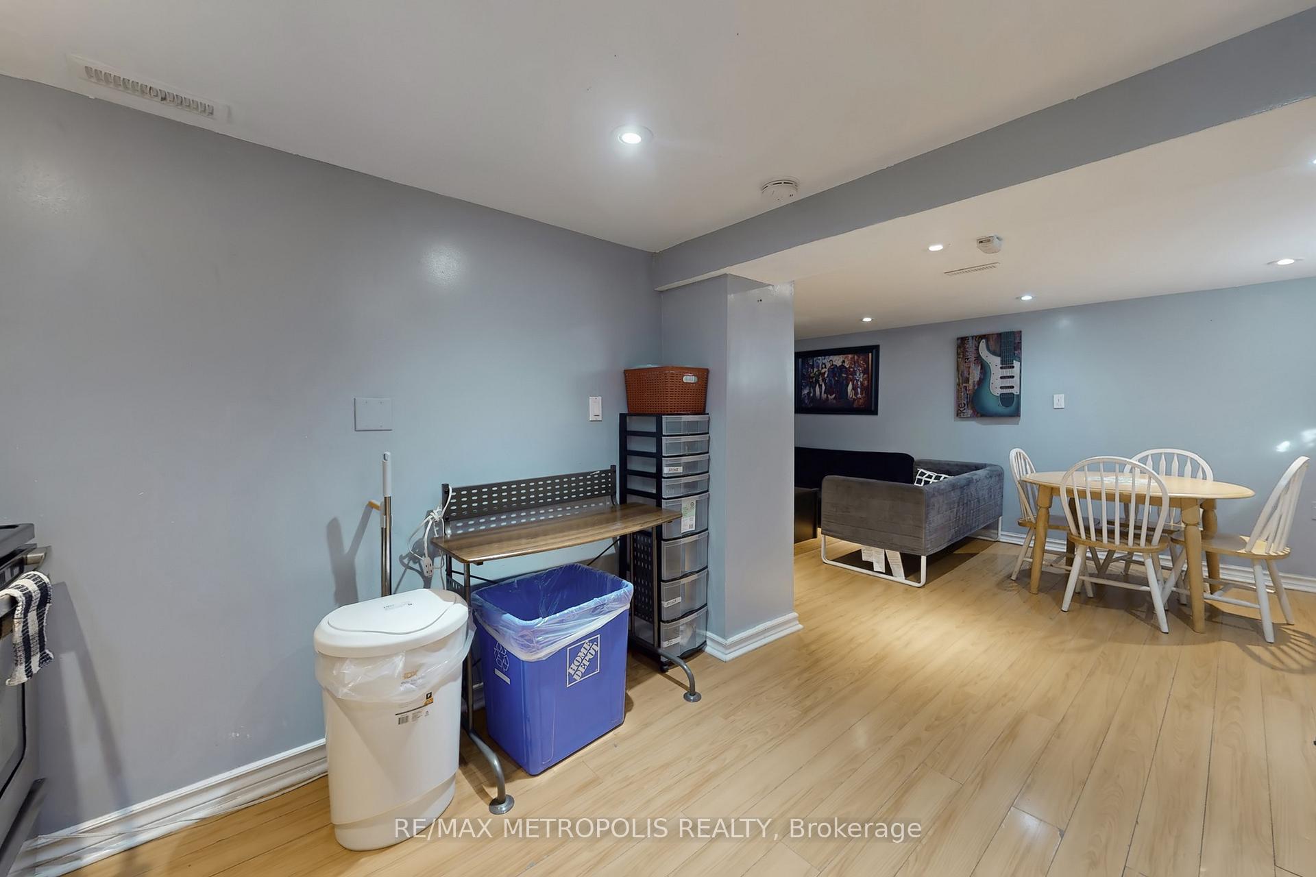 Photo 23 of 18 Hutcherson Square, Scarborough, Malvern — HOMEH